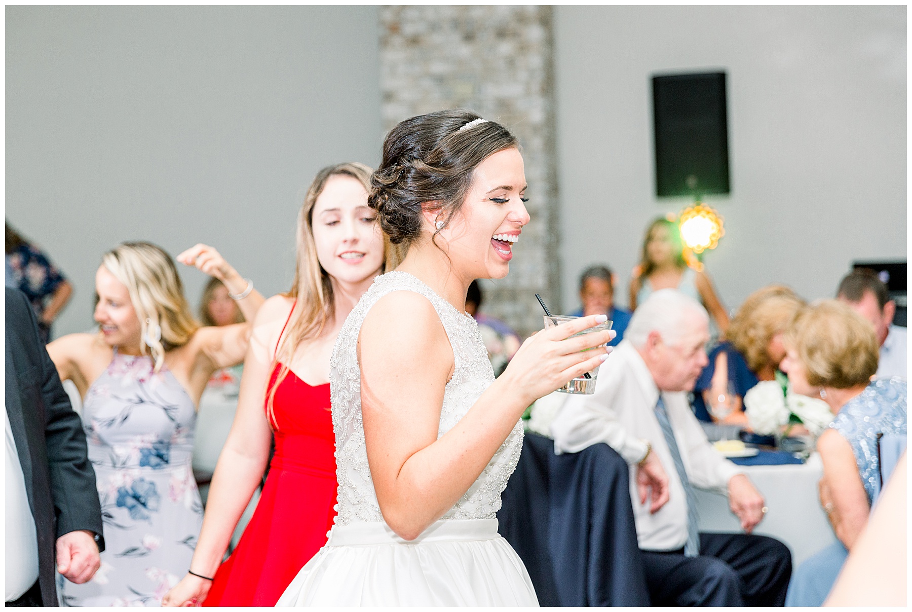 Wrightsville Manor Wedding Day - Wilmington wedding photographer - tiffany l johnson photography_0173