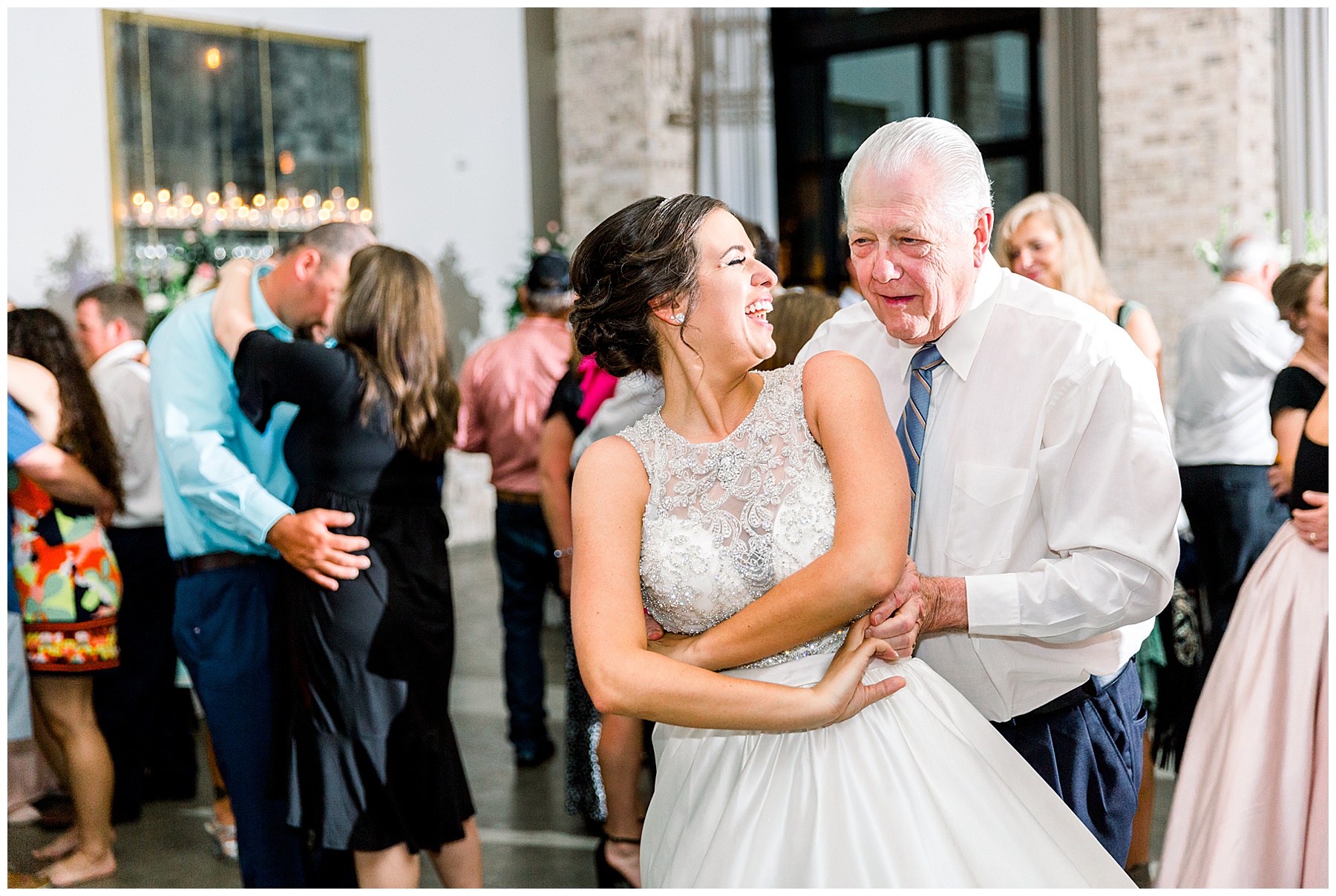 Wrightsville Manor Wedding Day - Wilmington wedding photographer - tiffany l johnson photography_0184