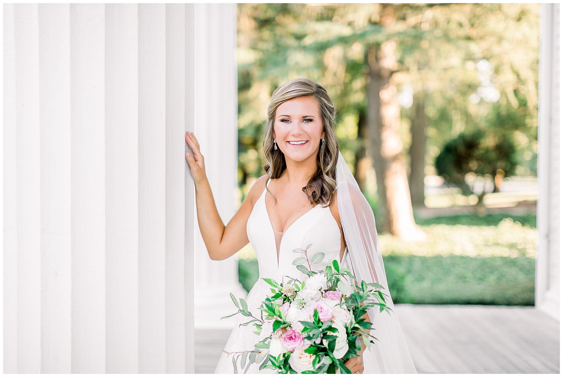 Rose Hill Plantation Bridal Session - Tiffany L Johnson Photography_0026.jpg Rose Hill Plantation Bridal Session - Tiffany L Johnson Photography_0026.jpg