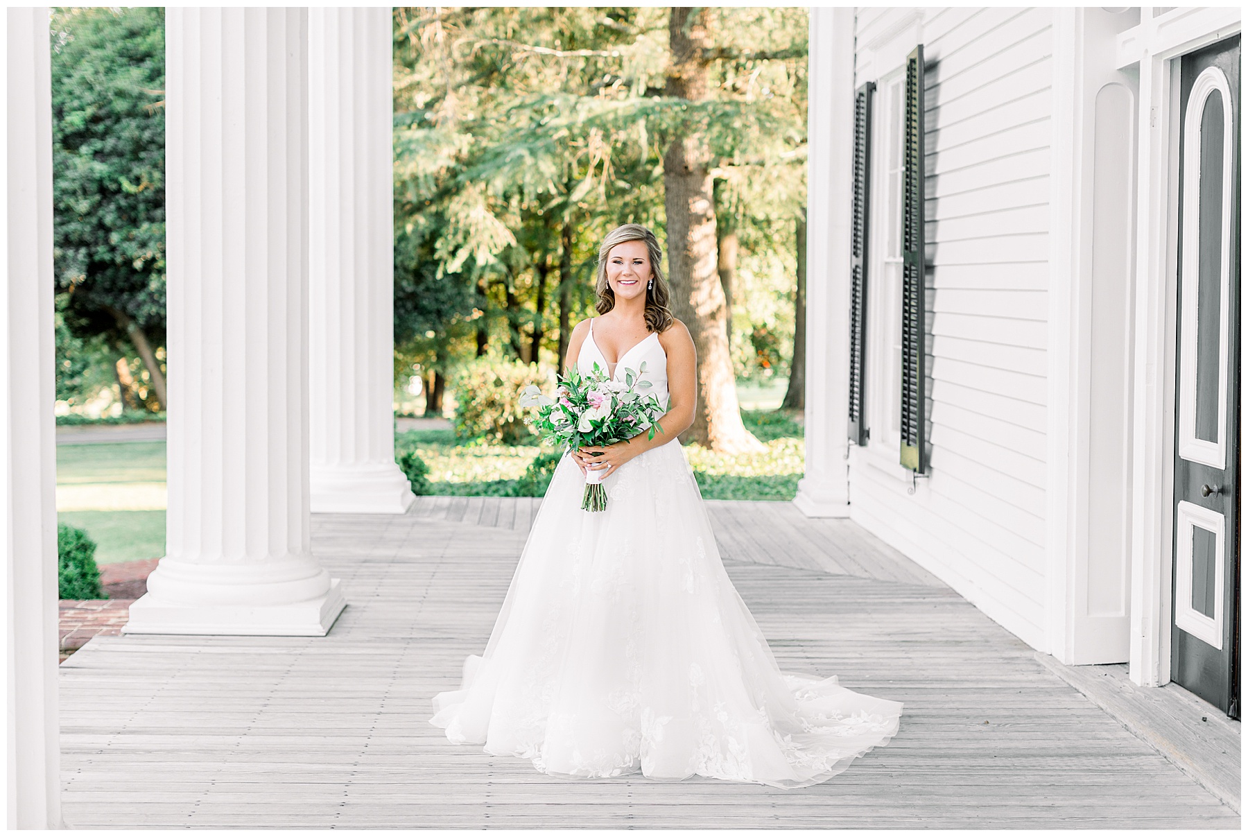 Rose Hill Plantation Bridal Session - Tiffany L Johnson Photography_0030.jpg Rose Hill Plantation Bridal Session - Tiffany L Johnson Photography_0030.jpg