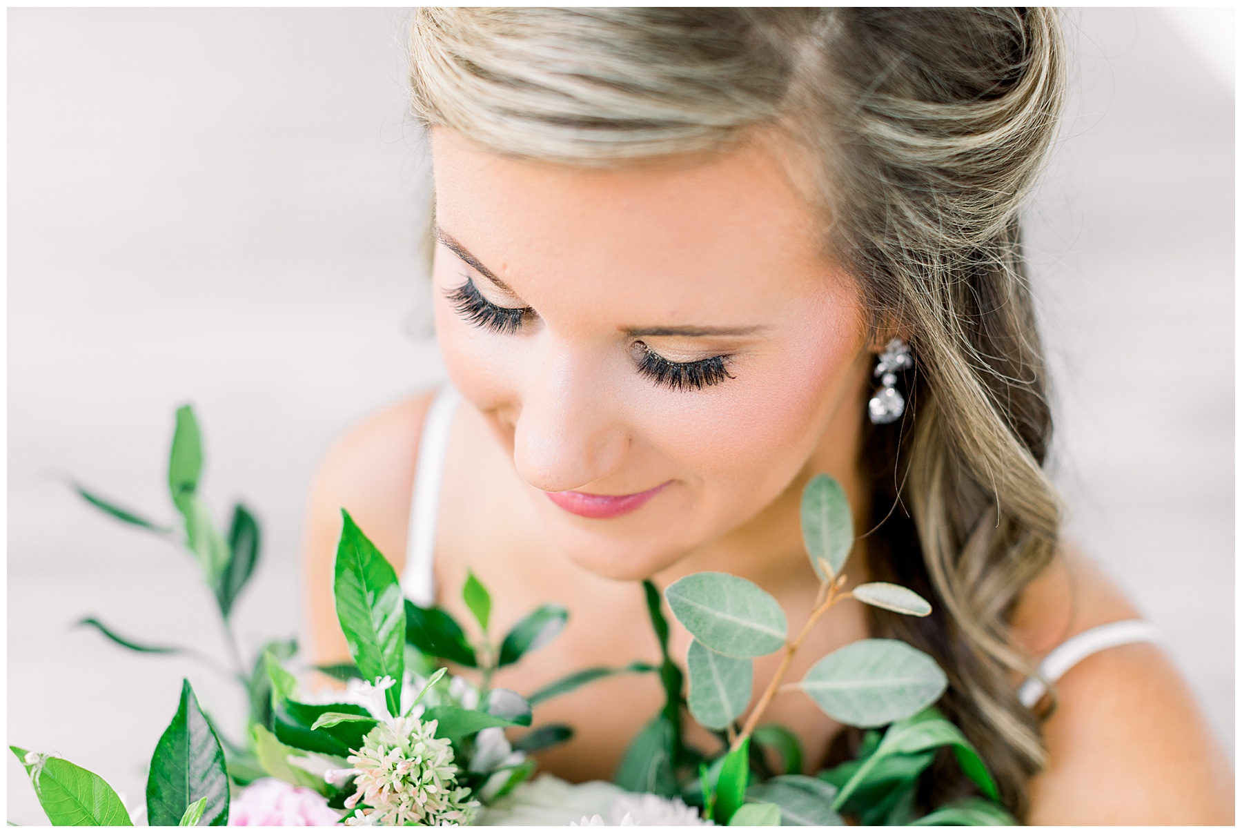 Rose Hill Plantation Bridal Session - Tiffany L Johnson Photography_0032.jpg Rose Hill Plantation Bridal Session - Tiffany L Johnson Photography_0032.jpg