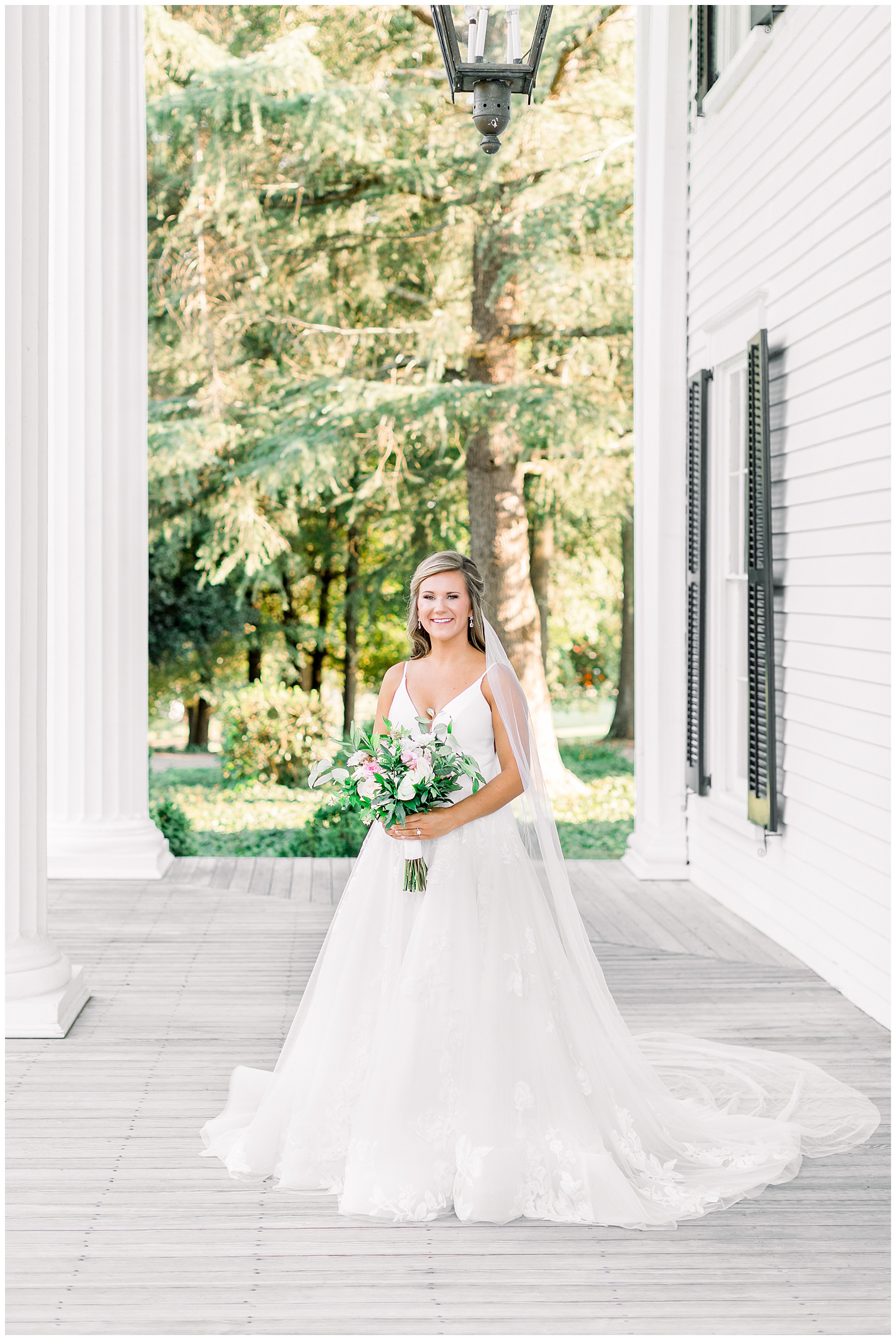 Rose Hill Plantation Bridal Session - Tiffany L Johnson Photography_0034.jpg Rose Hill Plantation Bridal Session - Tiffany L Johnson Photography_0034.jpg