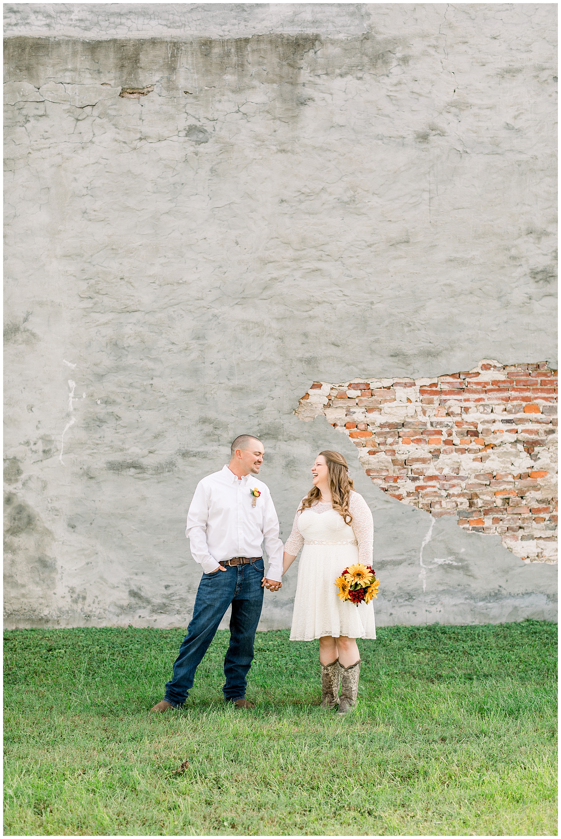 Elm City Train Depot Wedding - Tiffany L Johnson Photography_0078.jpg