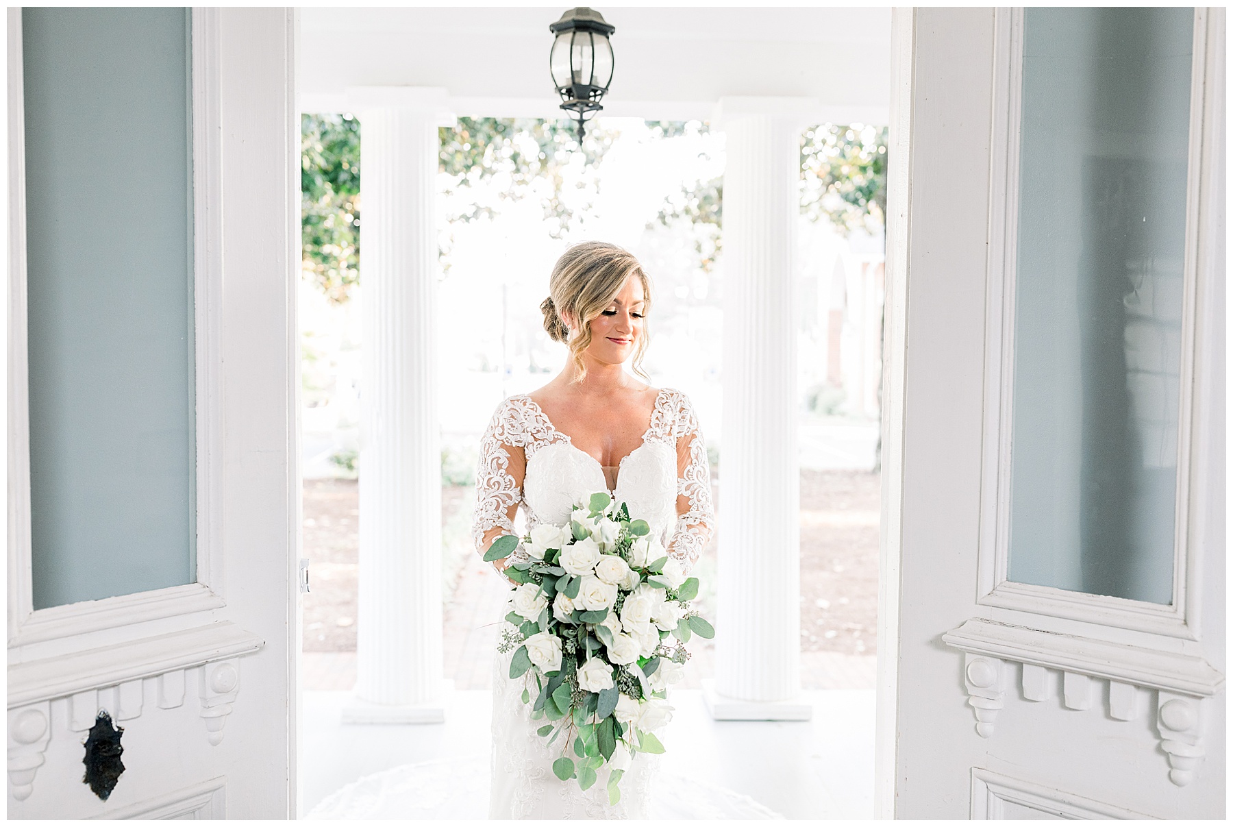 Leslie Alford Mims House Bridal Session - Tiffany L Johnson Photography_0013.jpg