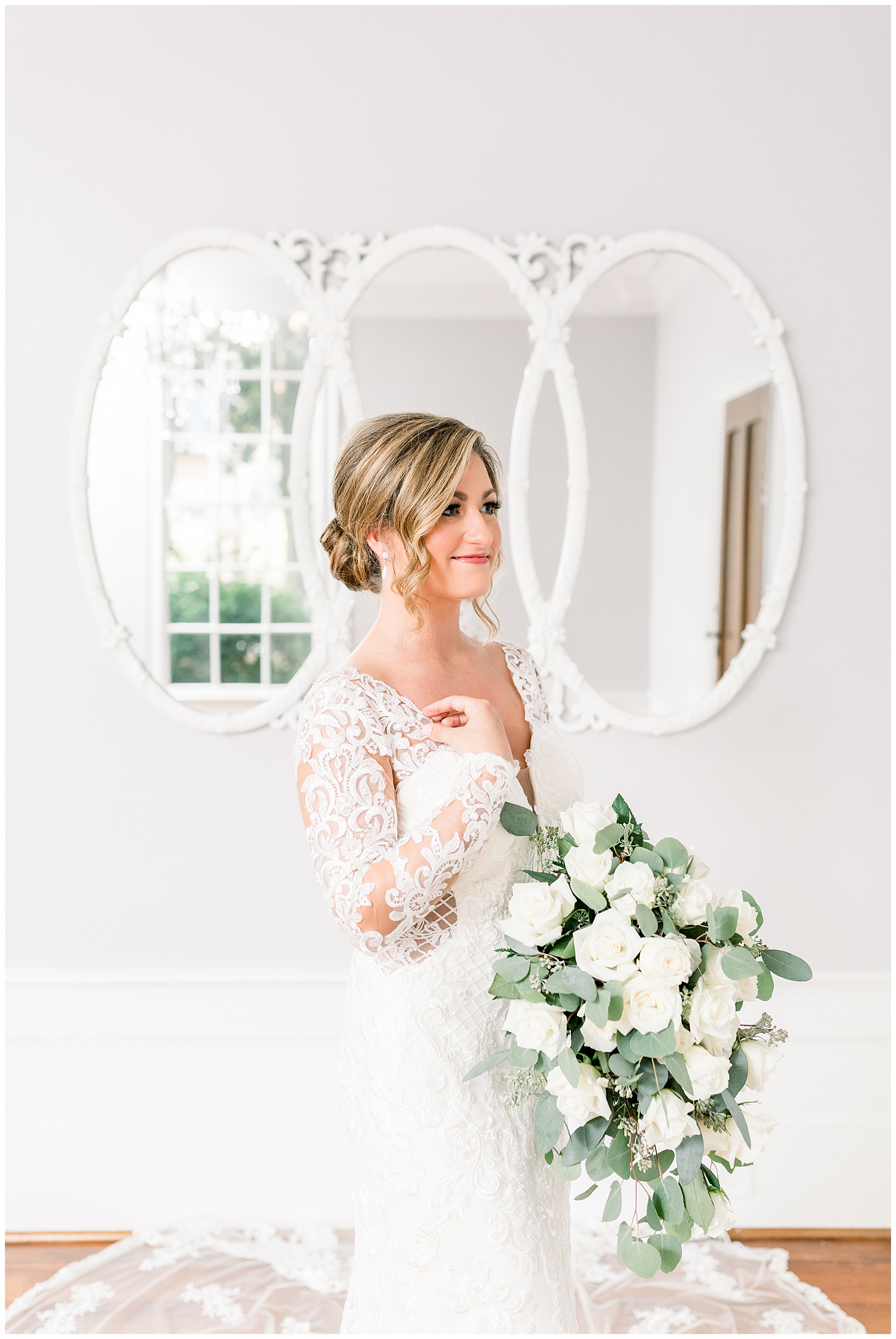 Leslie Alford Mims House Bridal Session - Tiffany L Johnson Photography_0019.jpg