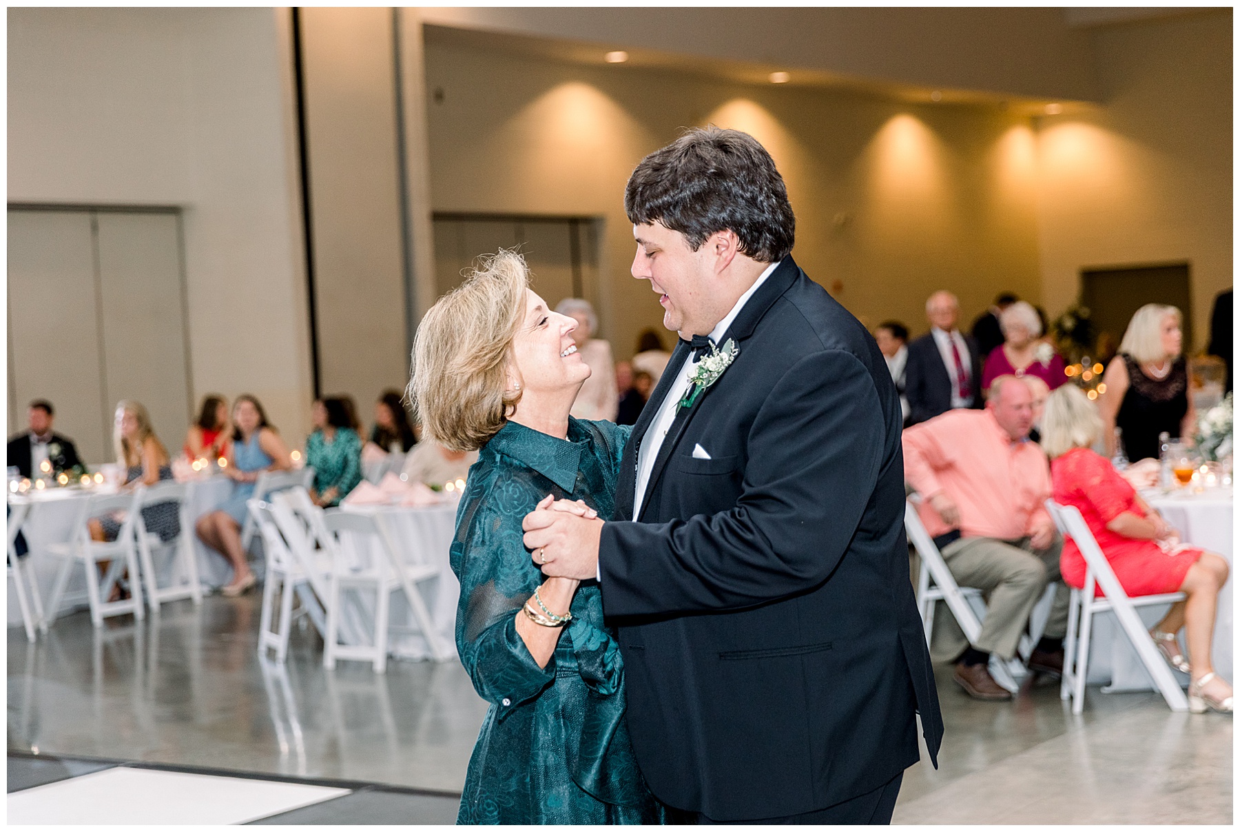 Meredith College Wedding Photographer - Tiffany L Johnson Photography_0130.jpg