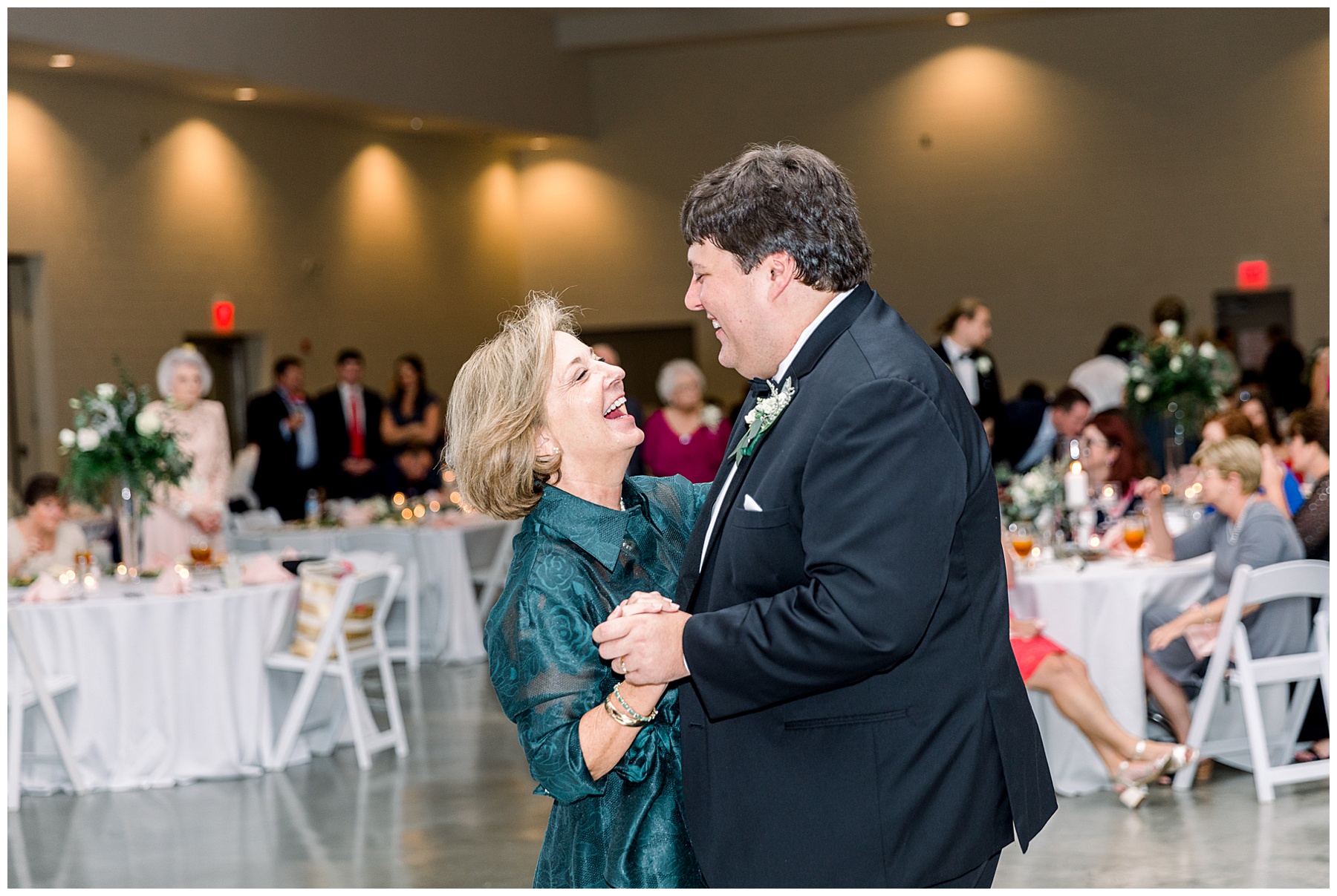 Meredith College Wedding Photographer - Tiffany L Johnson Photography_0131.jpg