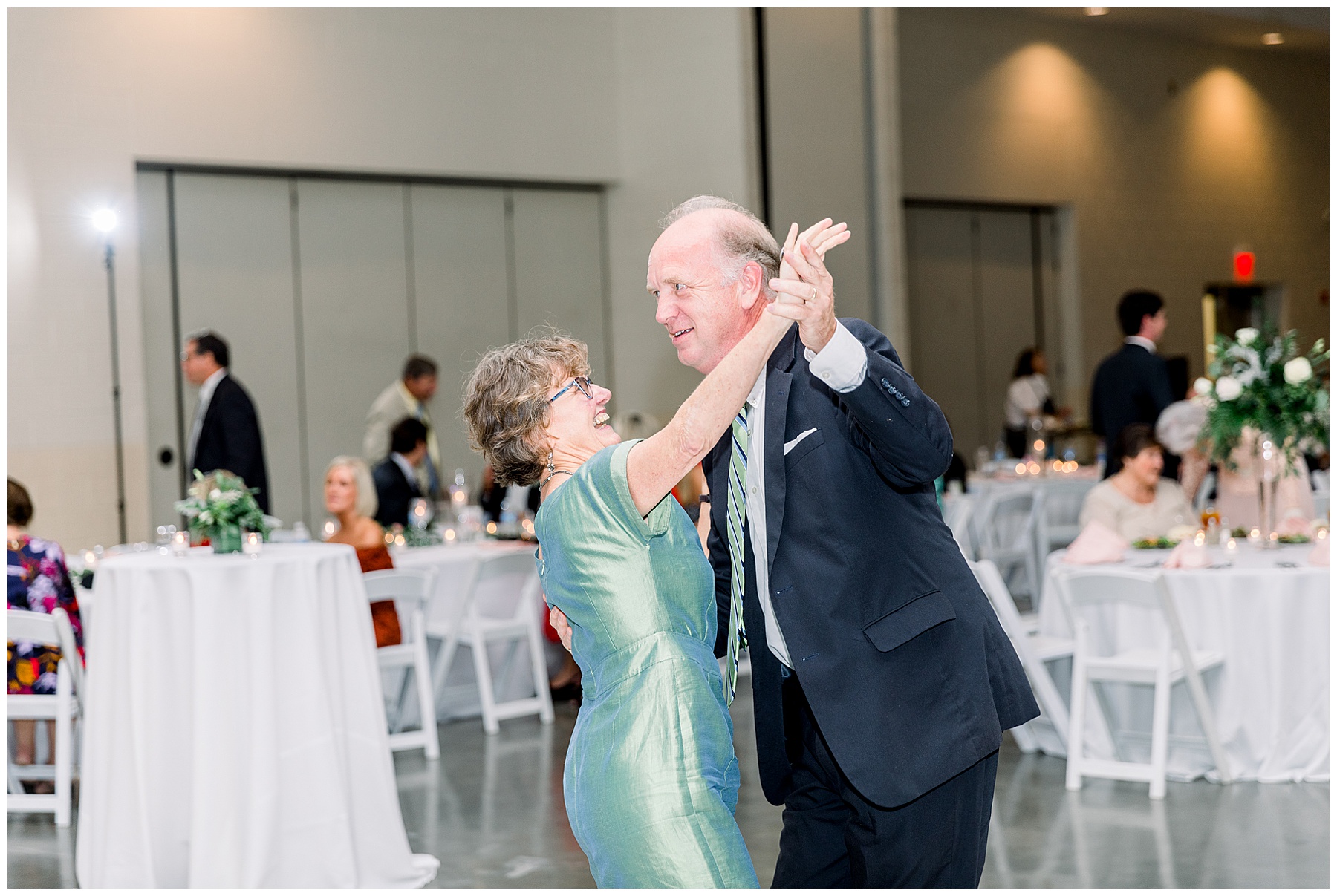 Meredith College Wedding Photographer - Tiffany L Johnson Photography_0145.jpg