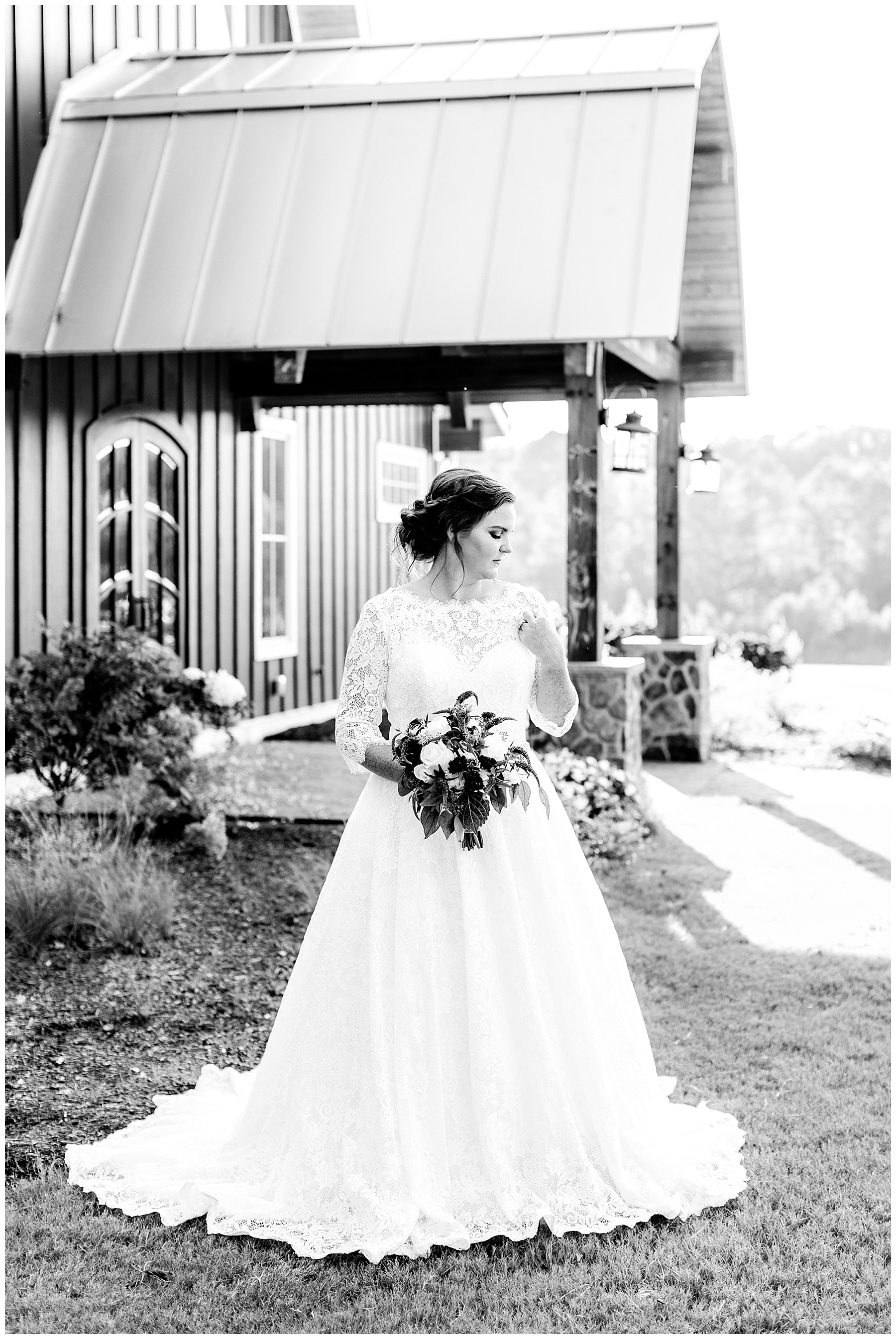 Pavilion at Carriage Farm Bridal Session - Raleigh NC Wedding Photographer - Tiffany L Johnson_0055.jpg