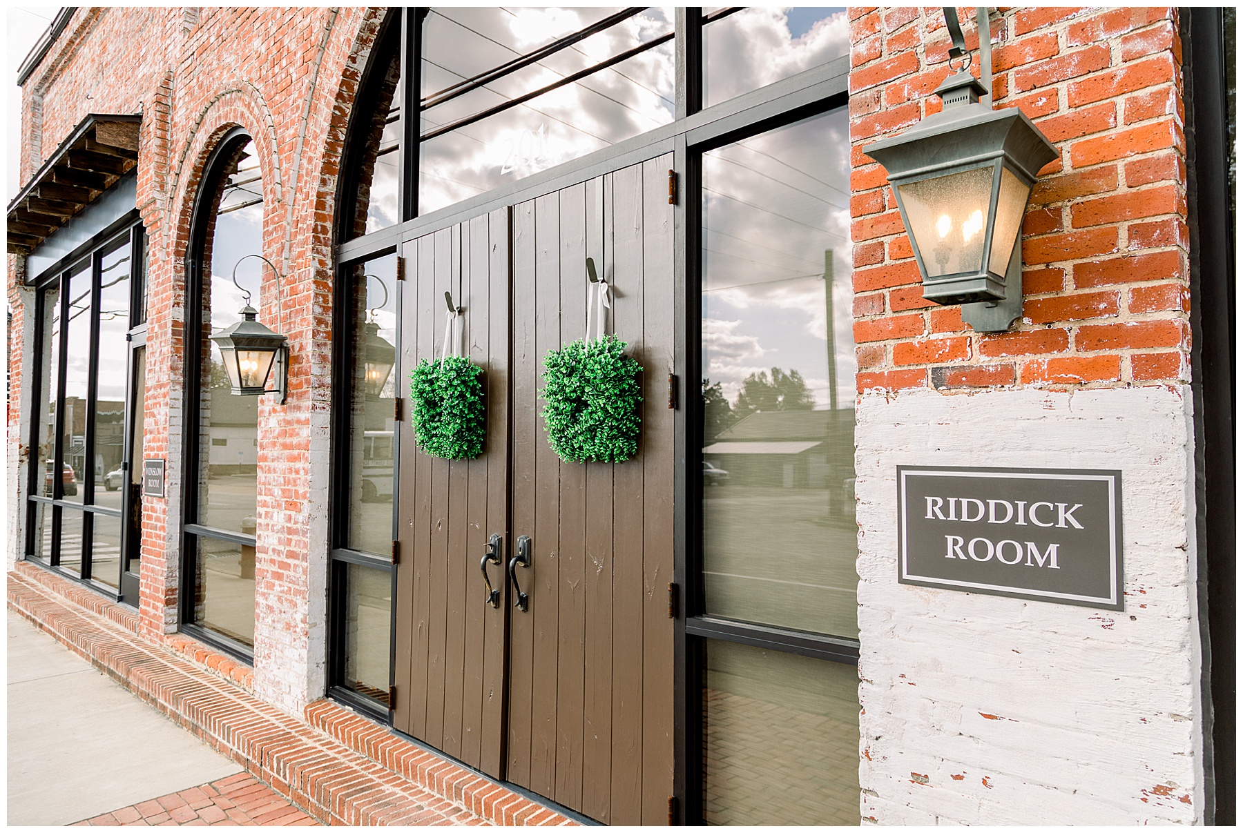 Cross and Main Wedding Day - Tiffany L Johnson Photography_0083.jpg Cross and Main Wedding Day - Tiffany L Johnson Photography_0083.jpg