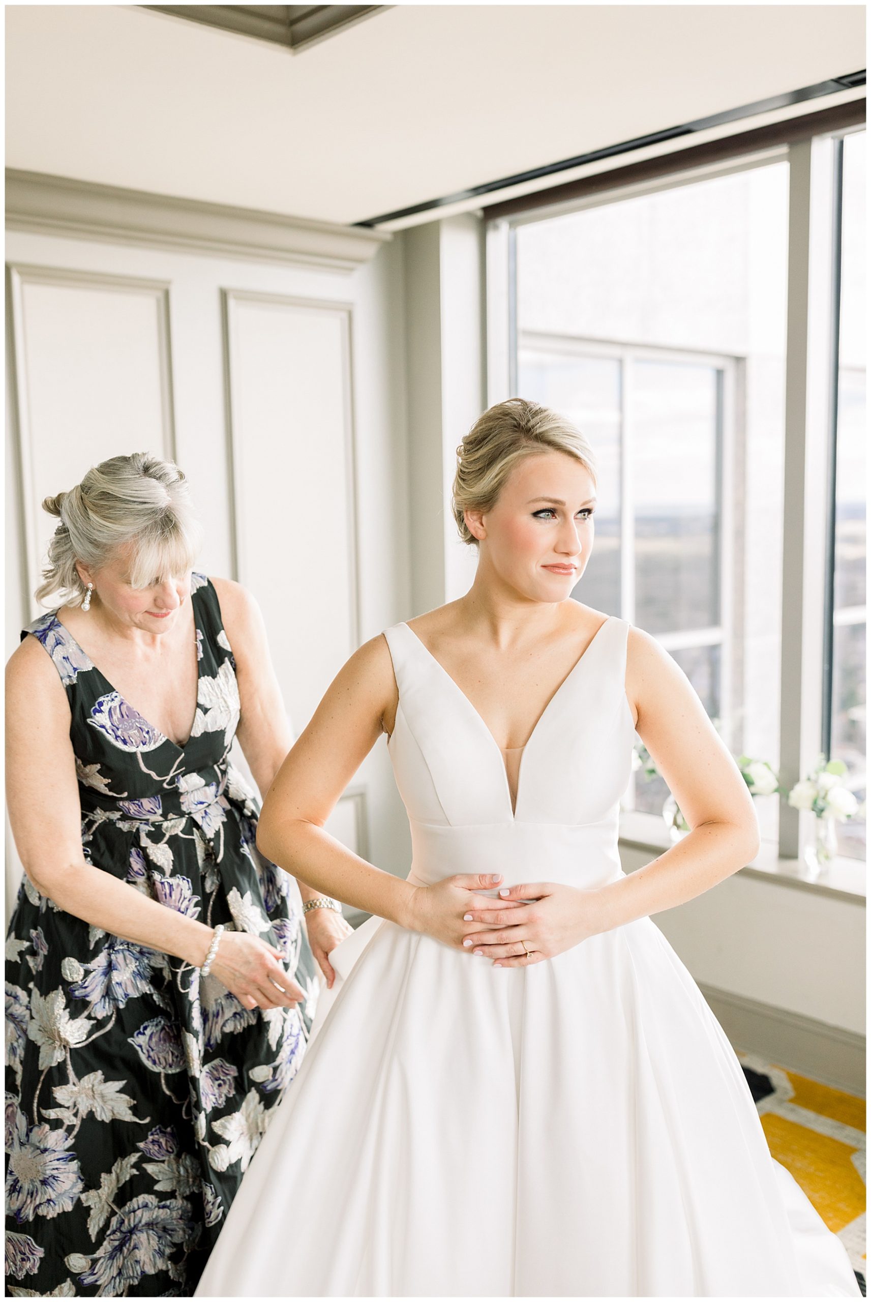 Downtown Raleigh NC Wedding Photographer - Tiffany L Johnson Photography_0025.jpg