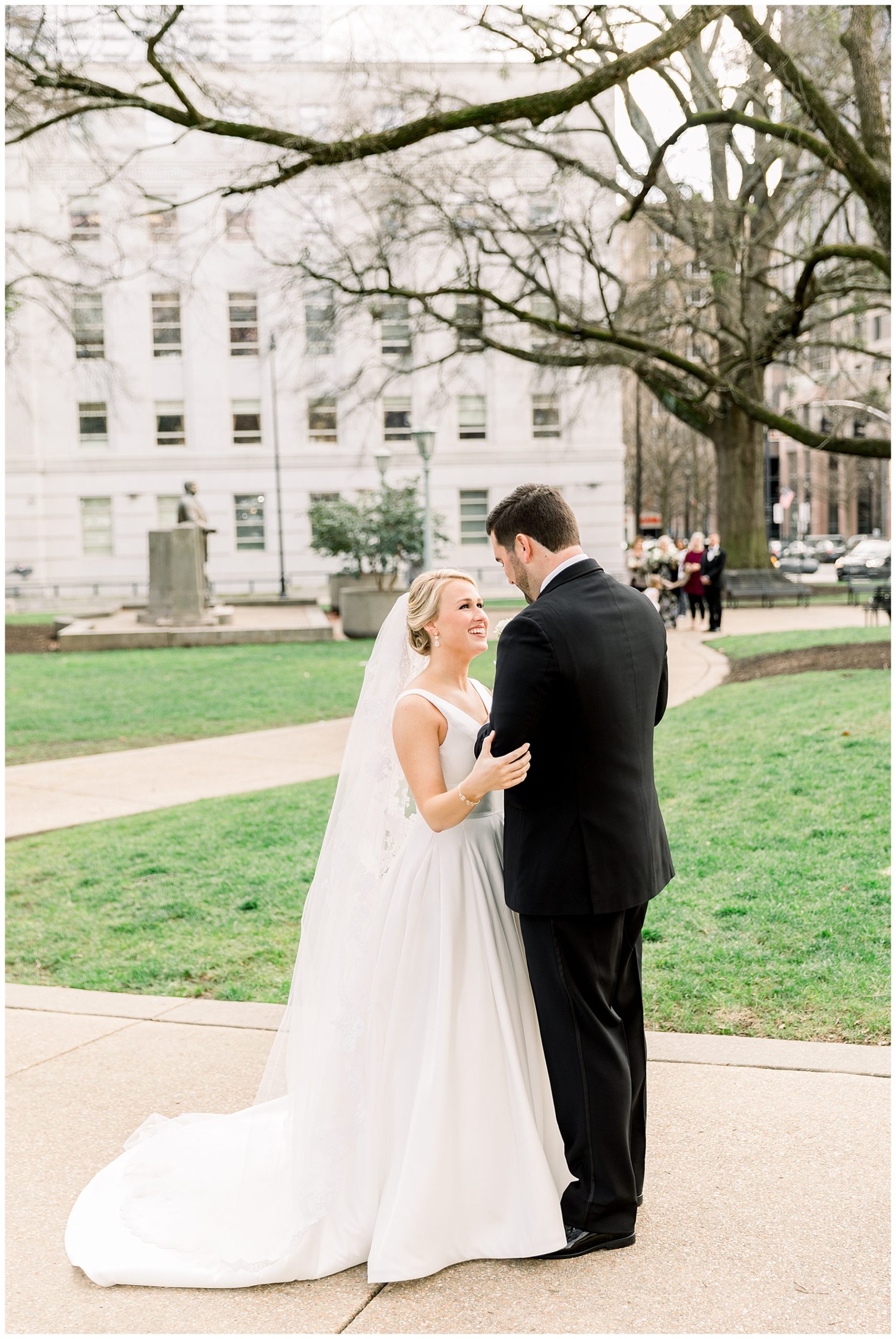 Downtown Raleigh NC Wedding Photographer - Tiffany L Johnson Photography_0052.jpg