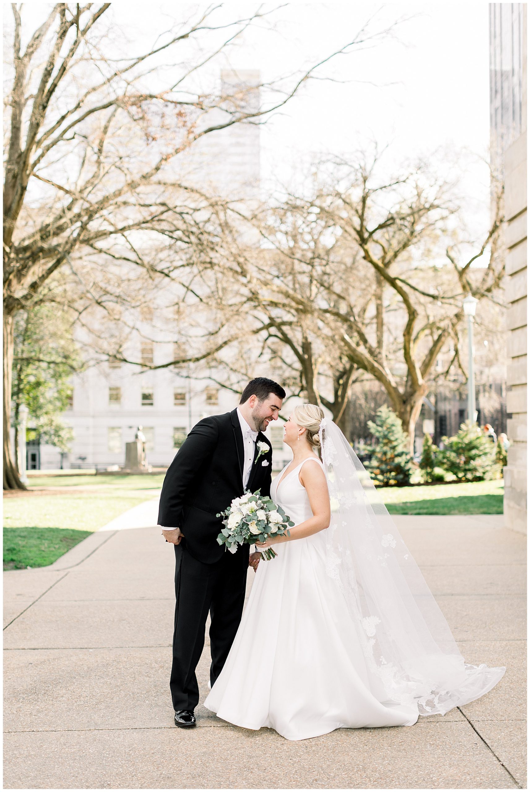 Downtown Raleigh NC Wedding Photographer - Tiffany L Johnson Photography_0088.jpg