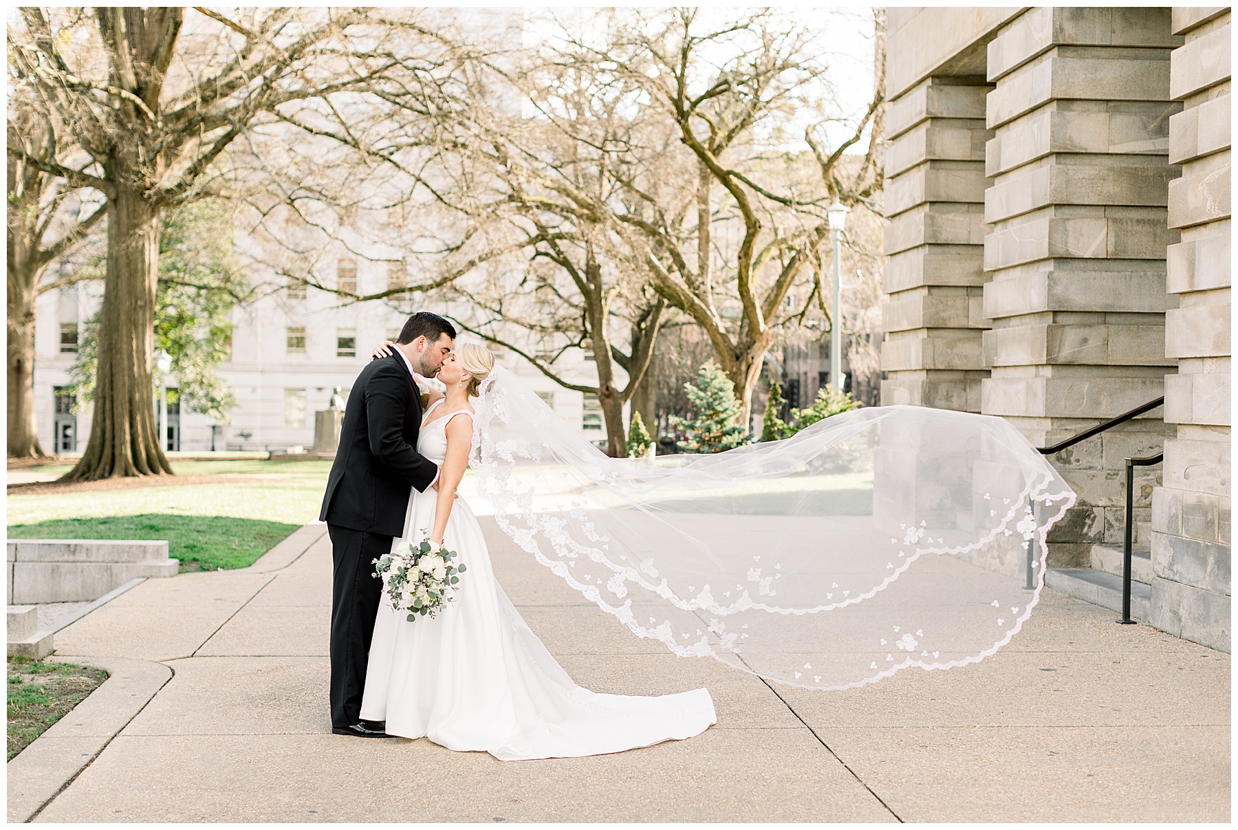 Downtown Raleigh NC Wedding Photographer - Tiffany L Johnson Photography_0094.jpg
