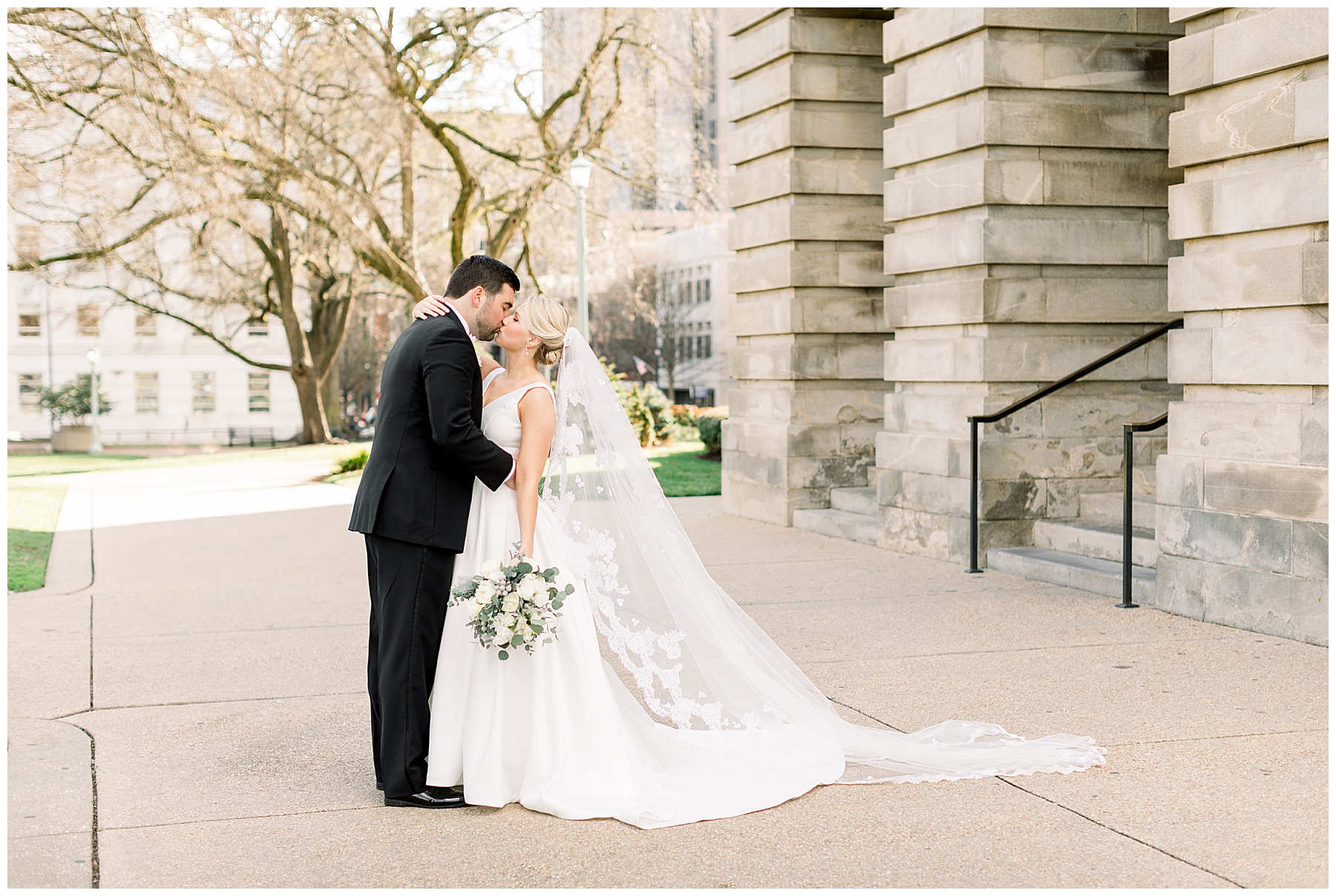 Downtown Raleigh NC Wedding Photographer - Tiffany L Johnson Photography_0098.jpg