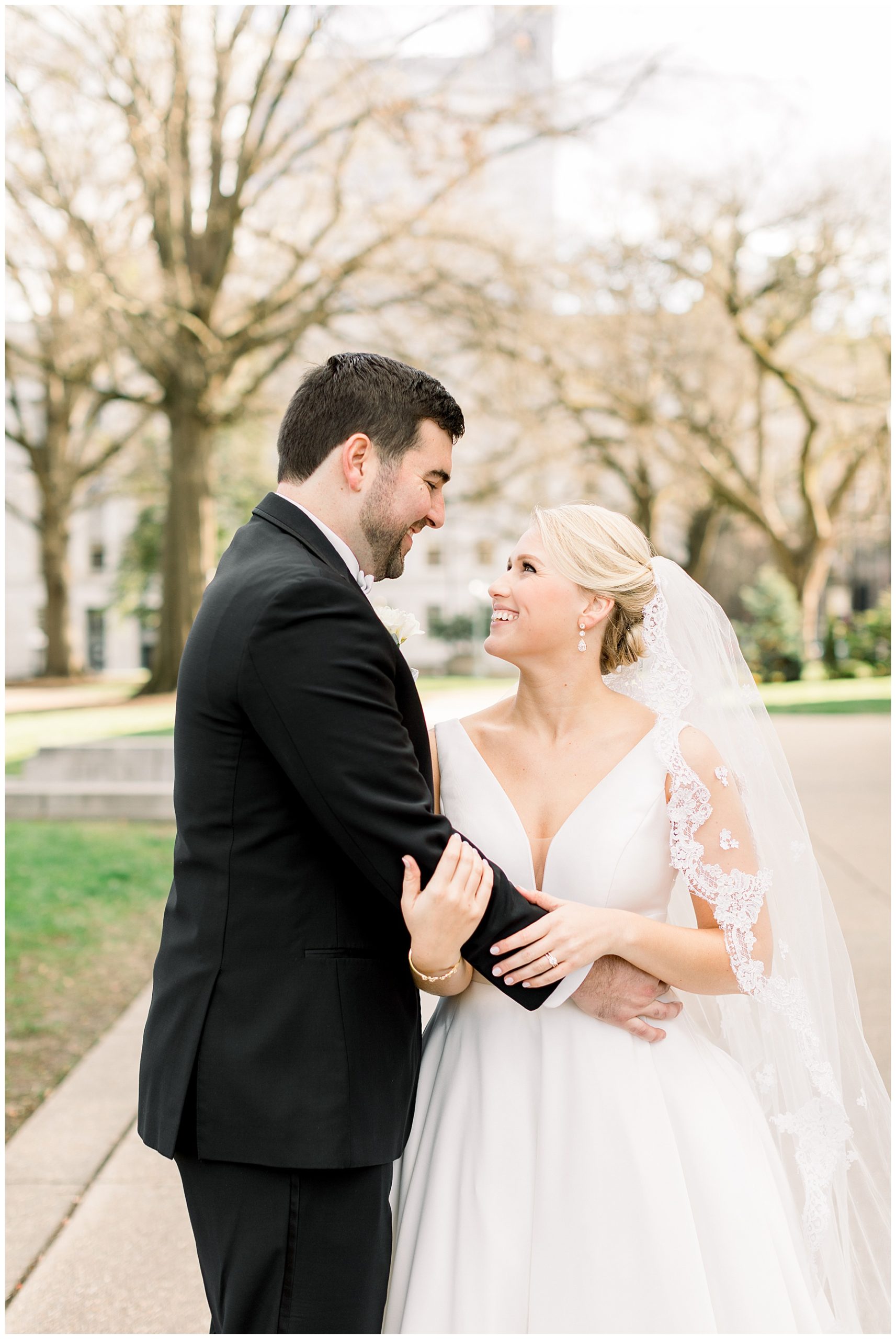 Downtown Raleigh NC Wedding Photographer - Tiffany L Johnson Photography_0102.jpg