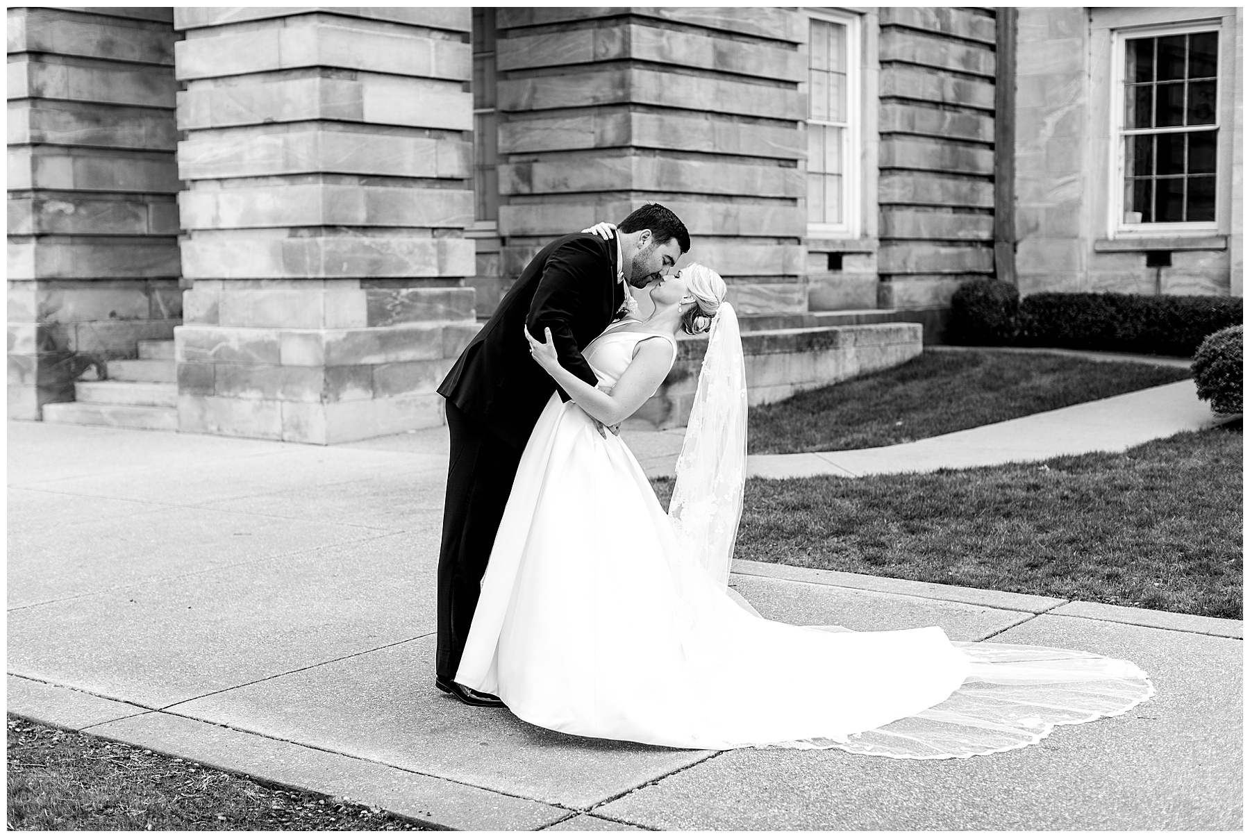 Downtown Raleigh NC Wedding Photographer - Tiffany L Johnson Photography_0106.jpg