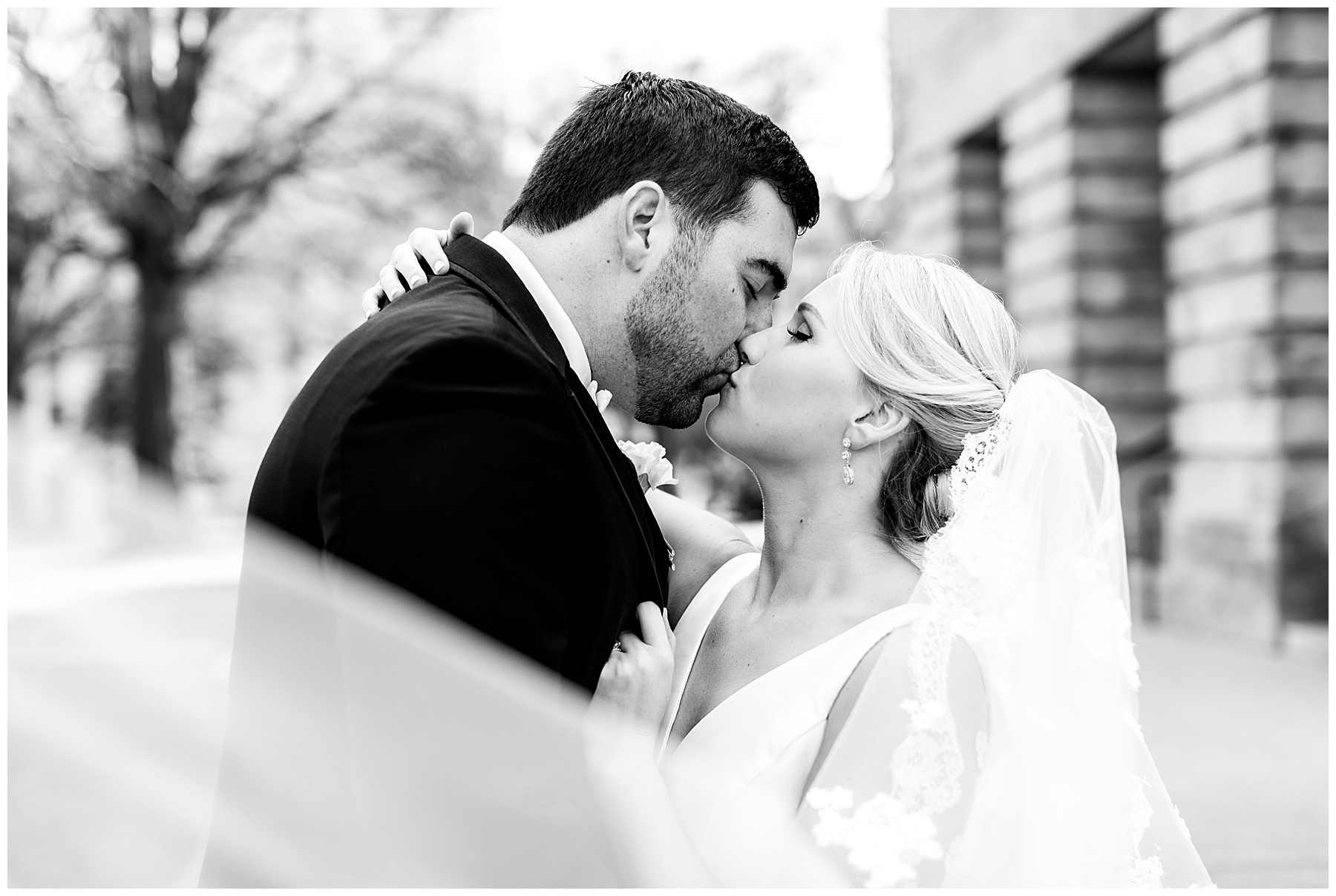 Downtown Raleigh NC Wedding Photographer - Tiffany L Johnson Photography_0108.jpg