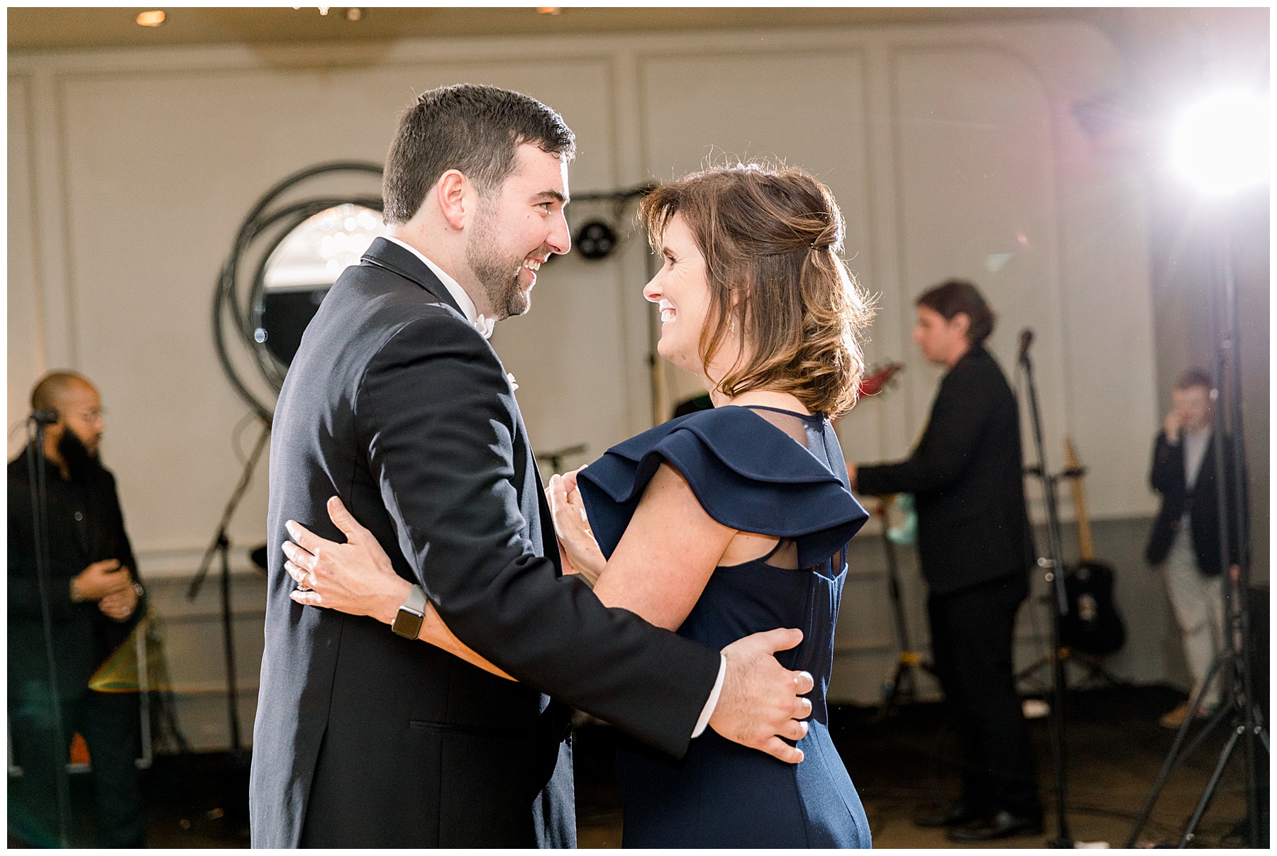 Downtown Raleigh NC Wedding Photographer - Tiffany L Johnson Photography_0136.jpg