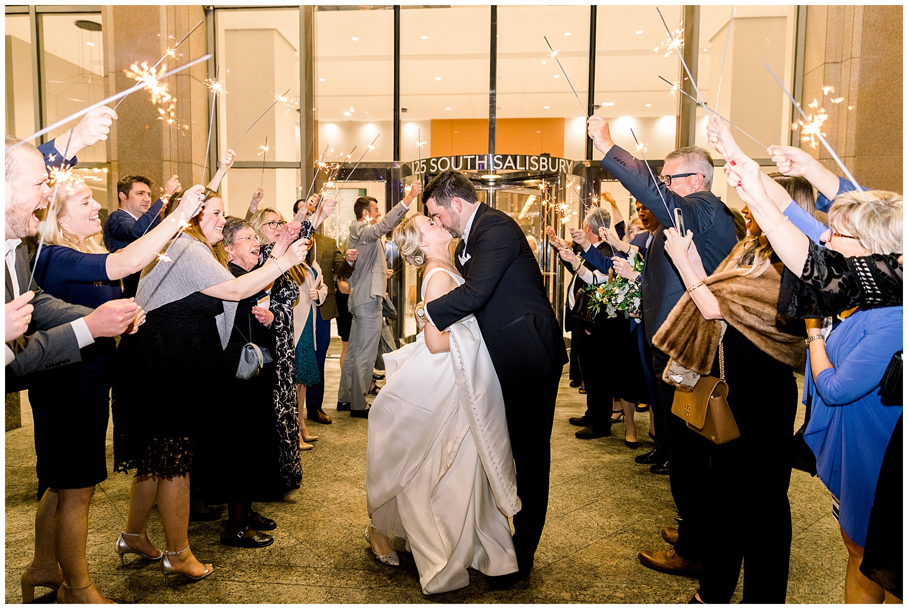 Downtown Raleigh NC Wedding Photographer - Tiffany L Johnson Photography_0166.jpg