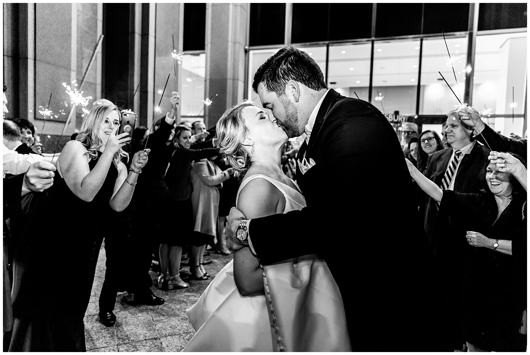Downtown Raleigh NC Wedding Photographer - Tiffany L Johnson Photography_0167.jpg