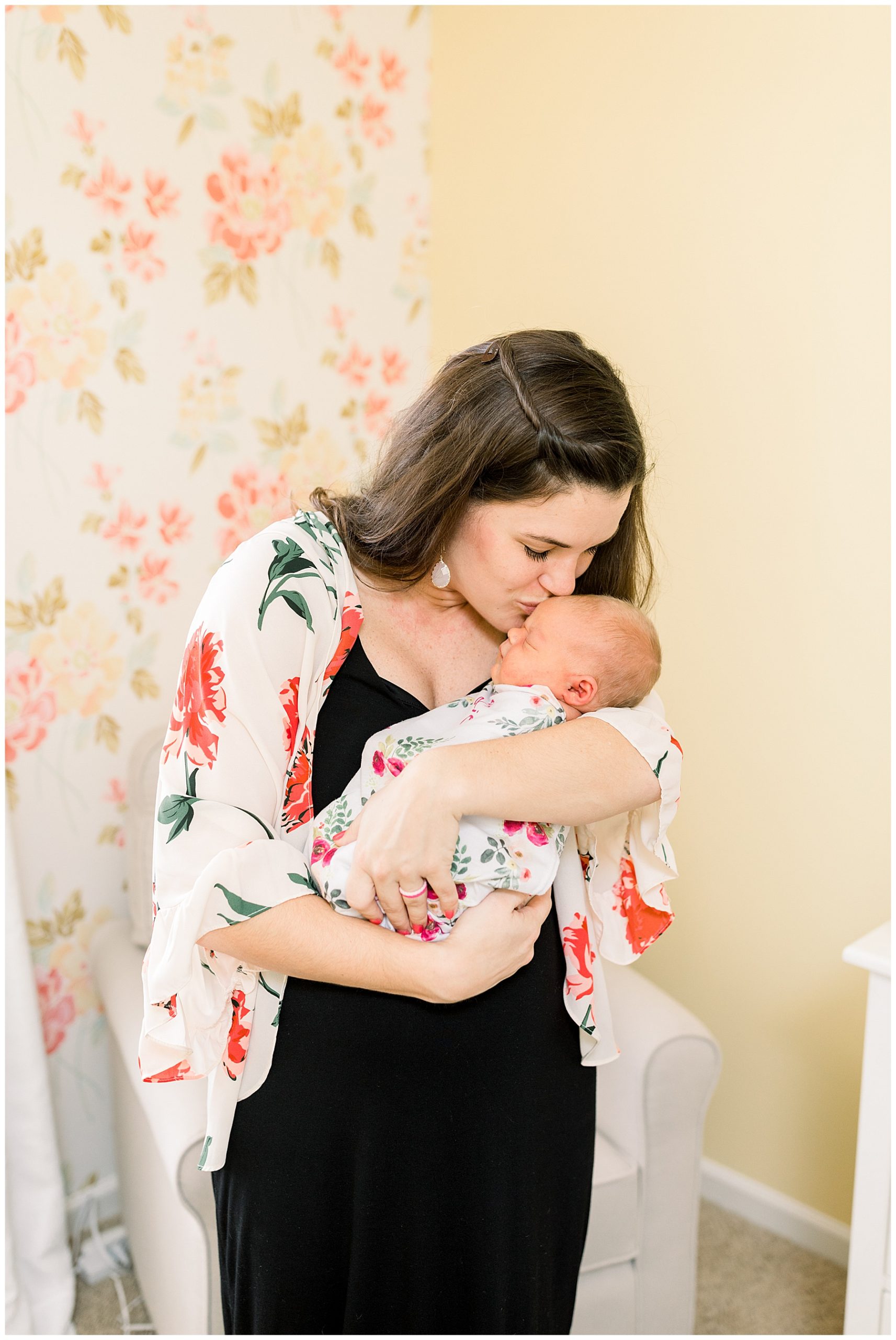 Lifestyle newborn session - tiffany l johnson photography_0019.jpg