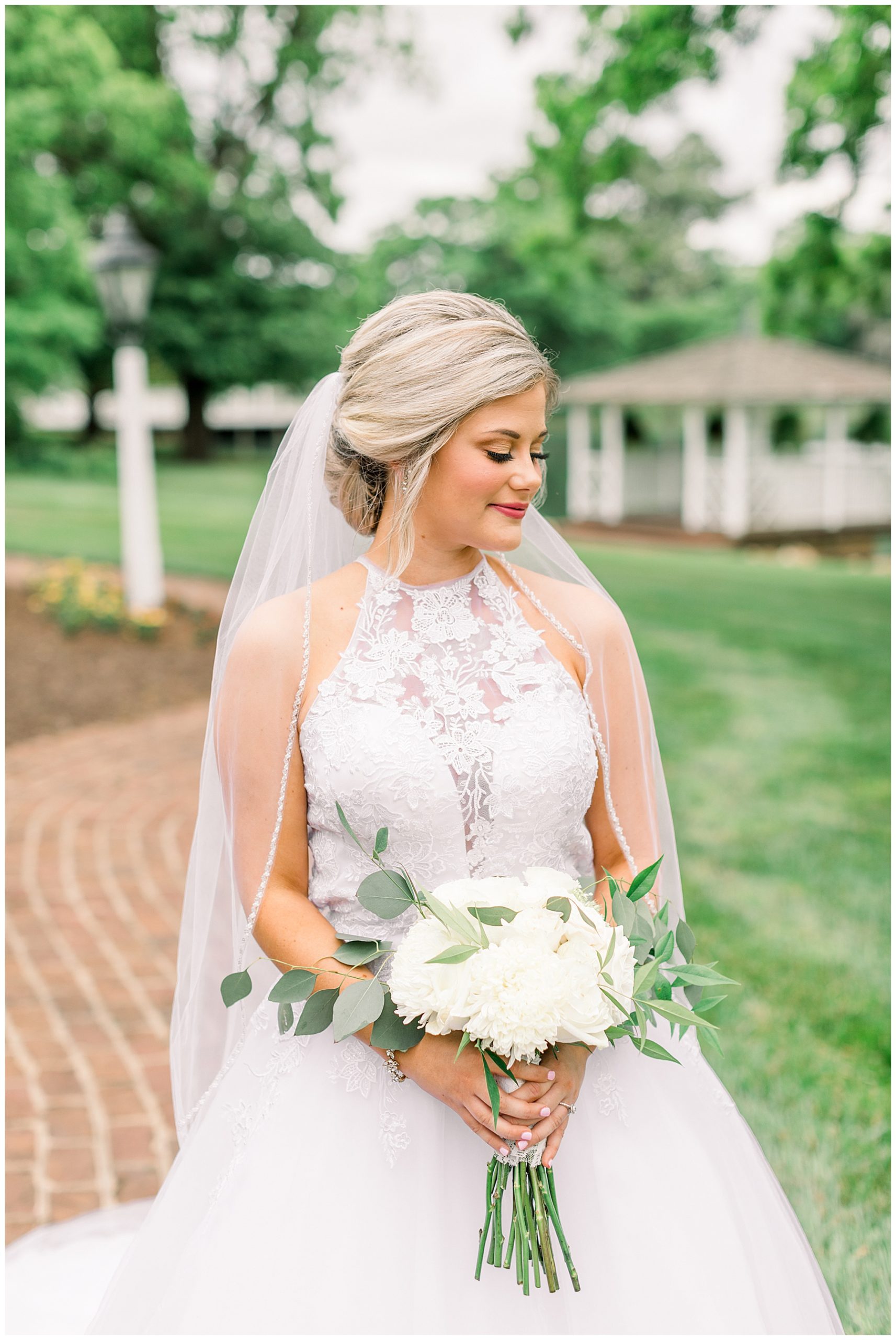 Rose Hill Plantation Bridal Session - Tiffany L Johnson Photography - Nashville wedding_0022.jpg Rose Hill Plantation Bridal Session - Tiffany L Johnson Photography - Nashville wedding_0022.jpg