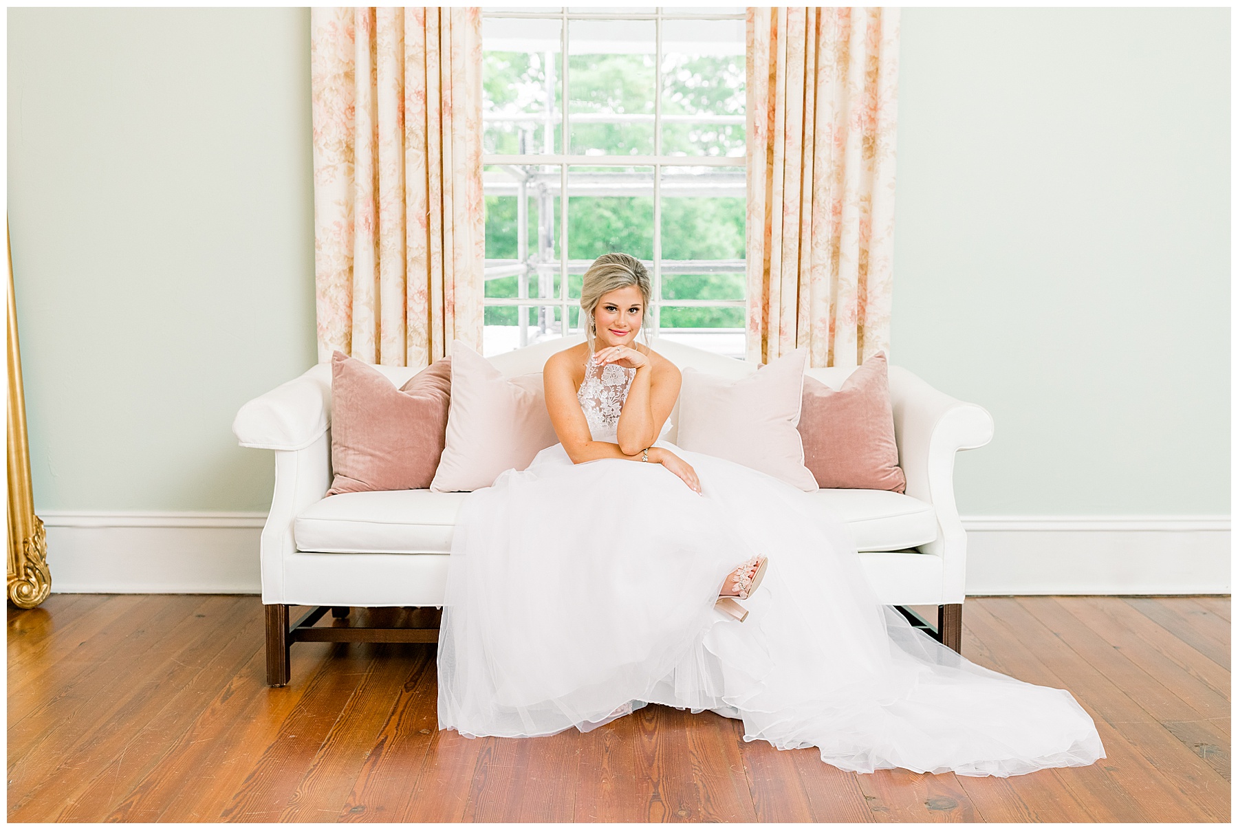 Rose Hill Plantation Bridal Session - Tiffany L Johnson Photography - Nashville wedding_0035.jpg Rose Hill Plantation Bridal Session - Tiffany L Johnson Photography - Nashville wedding_0035.jpg