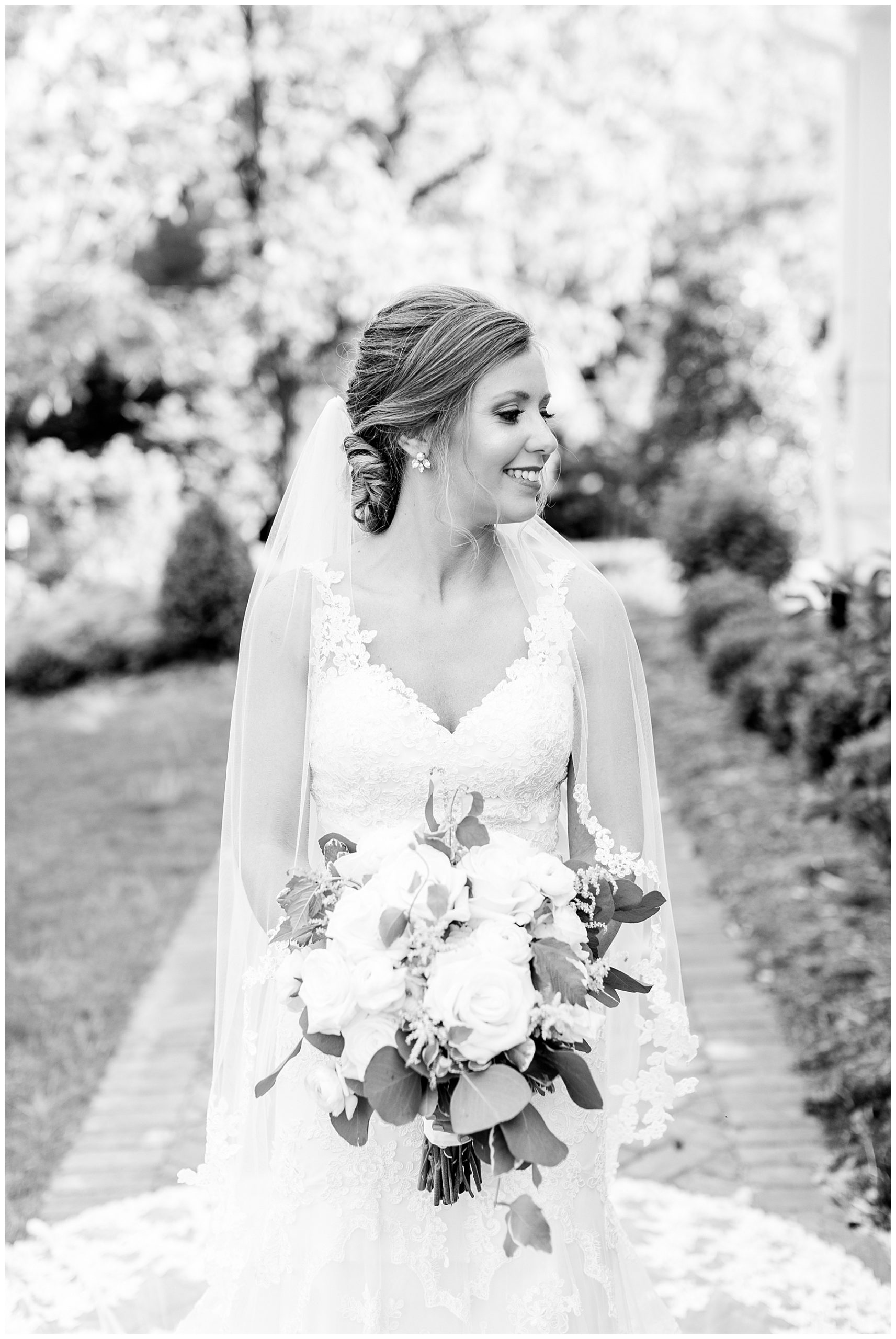 Walnut Hill Bridal Session - Raleigh NC Bridal Session - Tiffany L Johnson Photography_0027.jpg