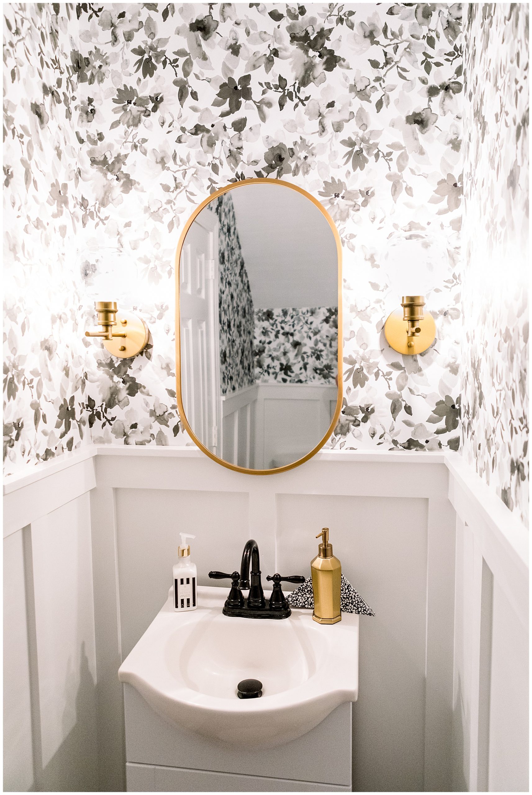 modern black and white bathroom renovation - small bathroom reno - tiffany l johnson_0014.jpg