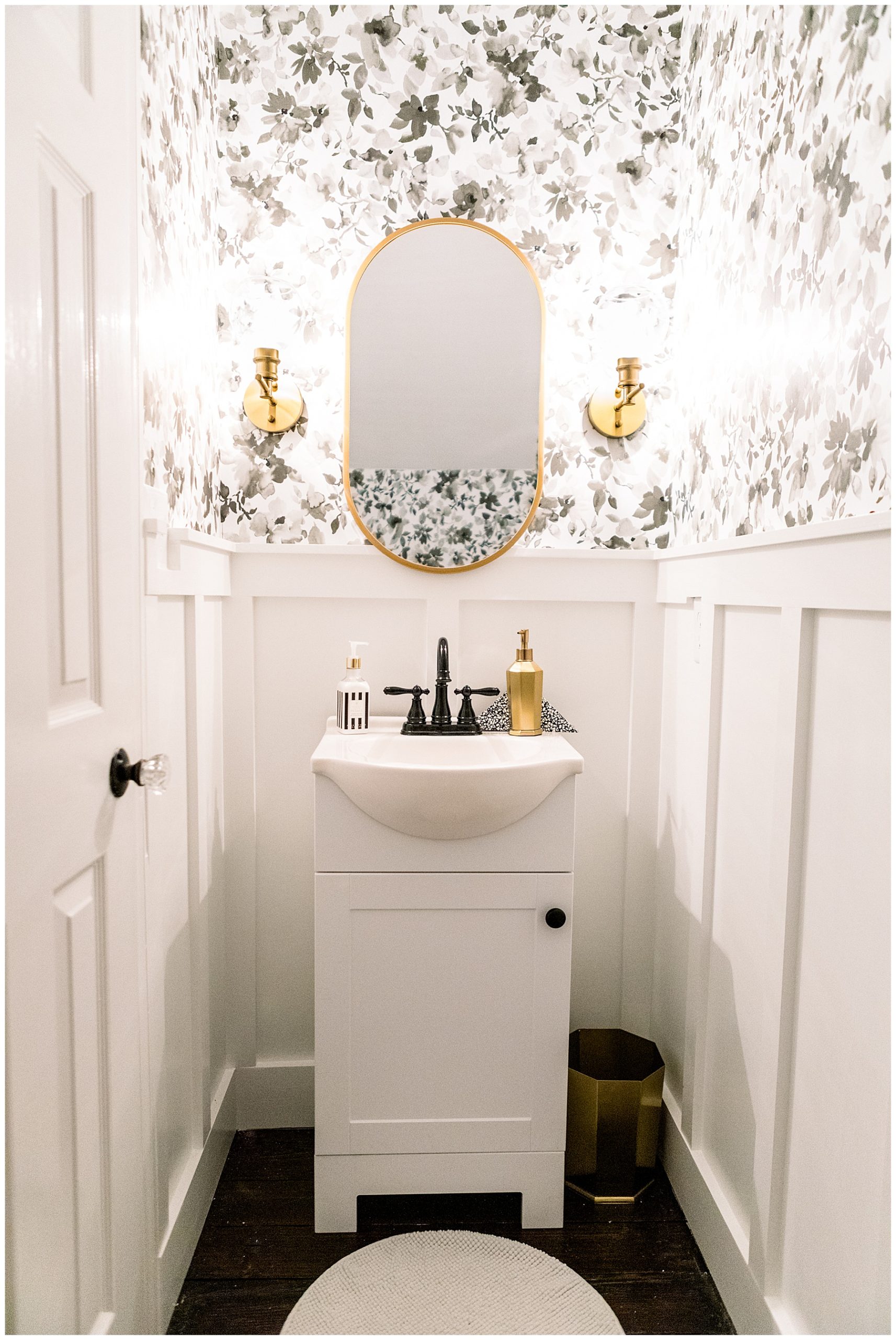 modern black and white bathroom renovation - small bathroom reno - tiffany l johnson_0015.jpg