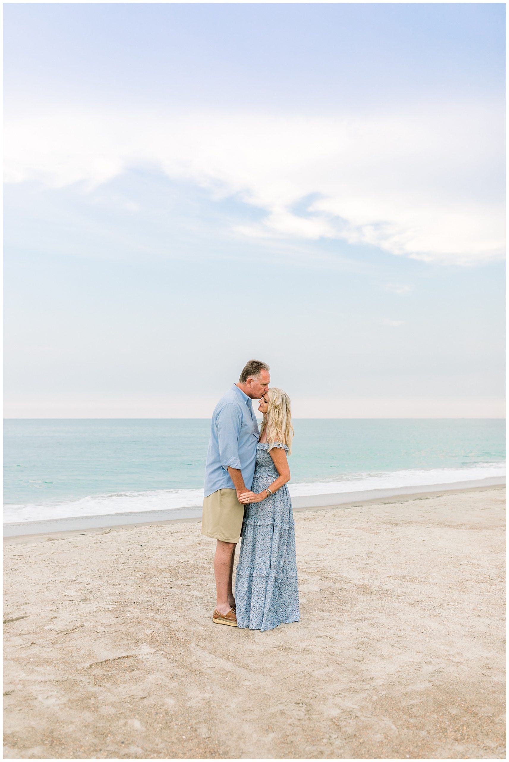 Emerald Isle Beach Engagement Session - Tiffany L Johnson Photographer_0029.jpg