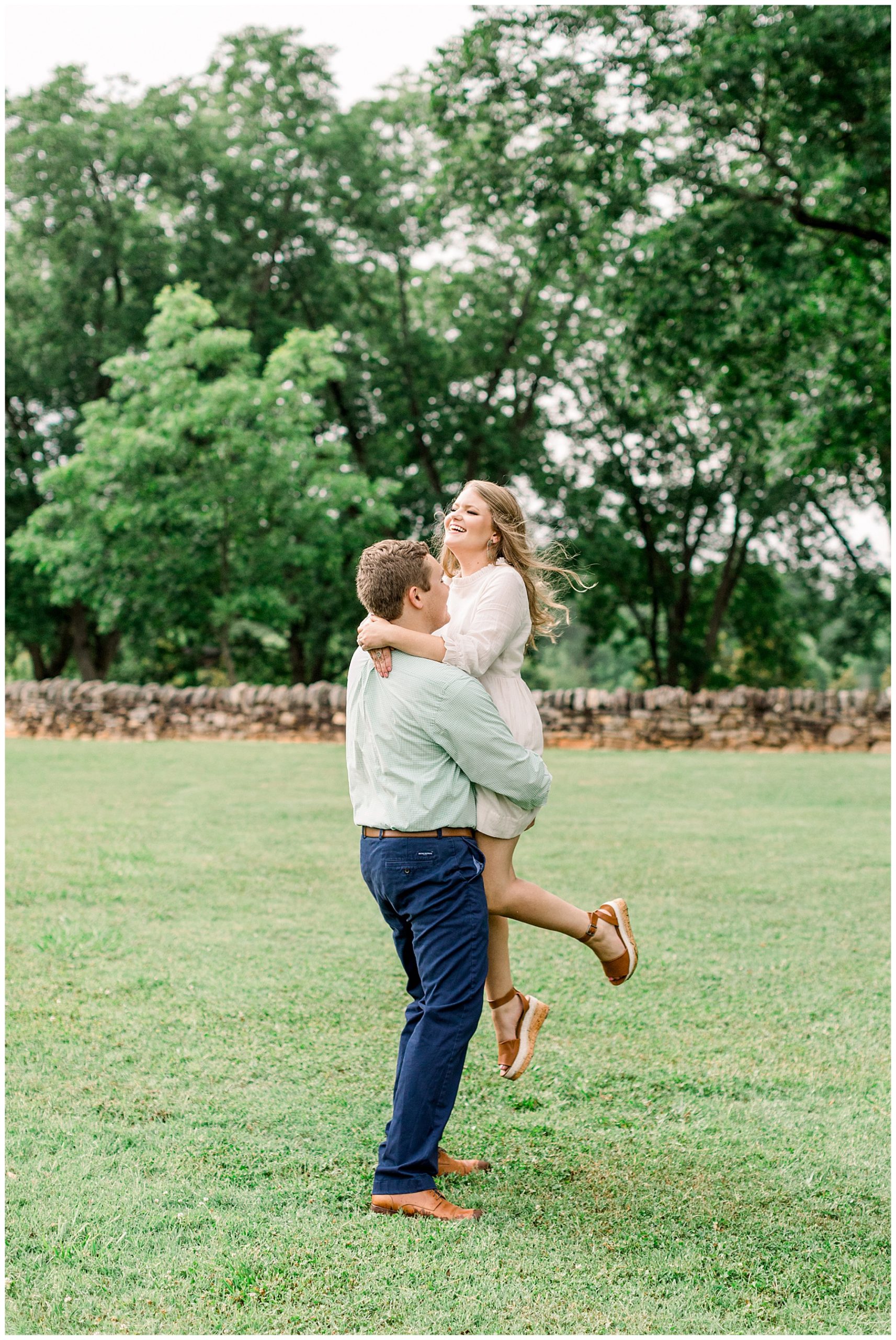 Rainy Engagement Session - Raleigh NC Engagement Session - Wake Forest Engagement Session - Tiffany L Johnson Photography_0039.jpg