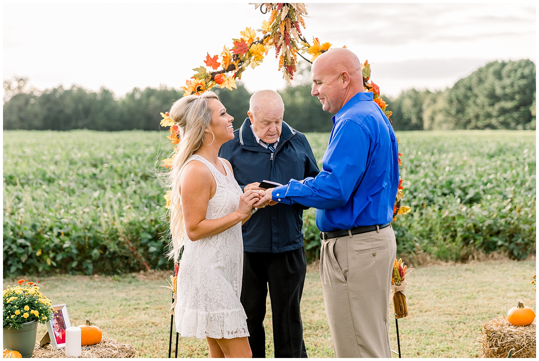 Magical Field Elopement Wedding - Tiffany L Johnson Photography_0015.jpg