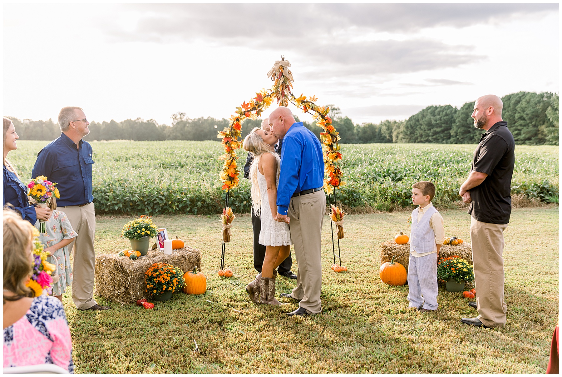 Magical Field Elopement Wedding - Tiffany L Johnson Photography_0016.jpg