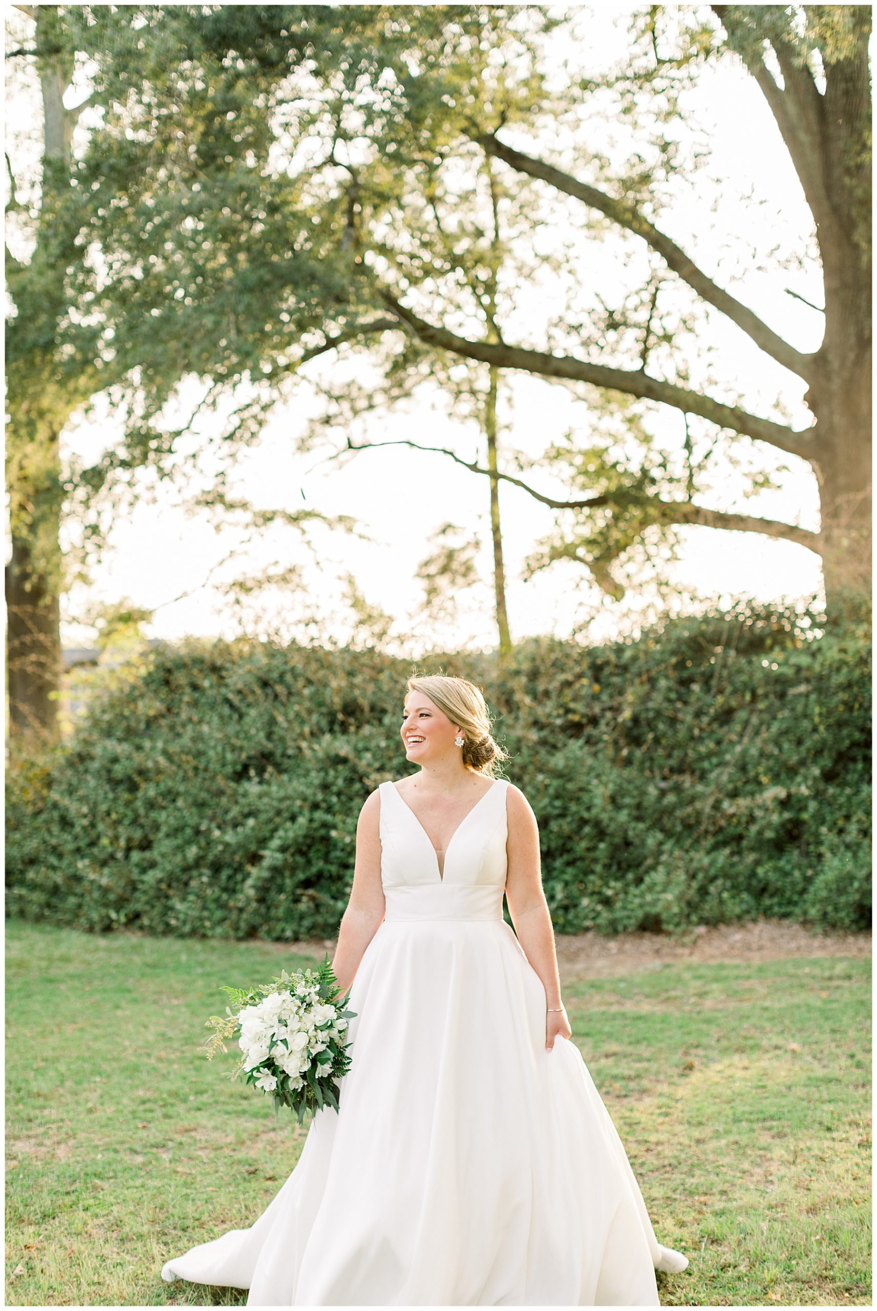 Stonewall Manor Bridal Session - Rocky Mount Wedding Phtographer - Tiffany L Johnson Photography_0023.jpg Stonewall Manor Bridal Session - Rocky Mount Wedding Phtographer - Tiffany L Johnson Photography_0023.jpg