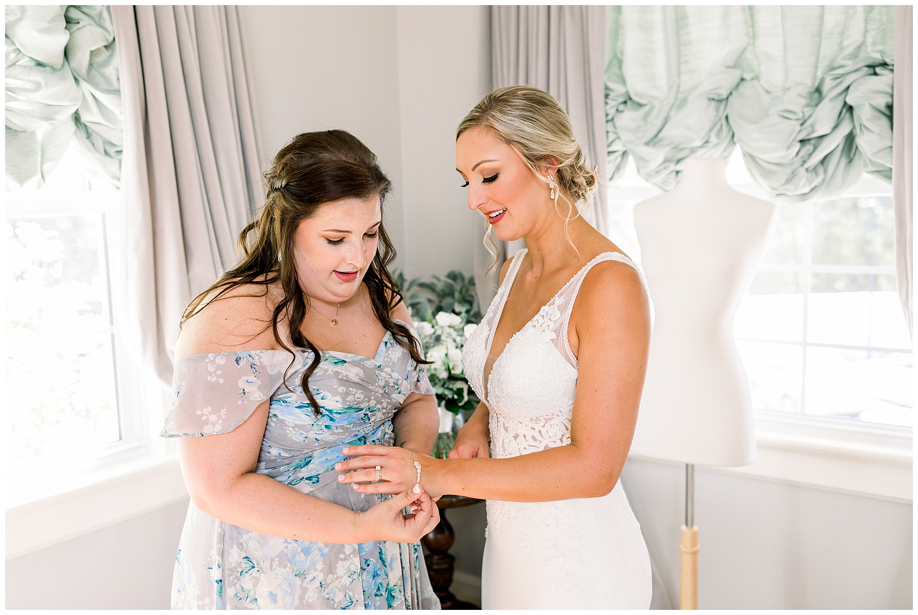 The Highgrove Estate Wedding Day - Tiffany L Johnson Photography_0044.jpg