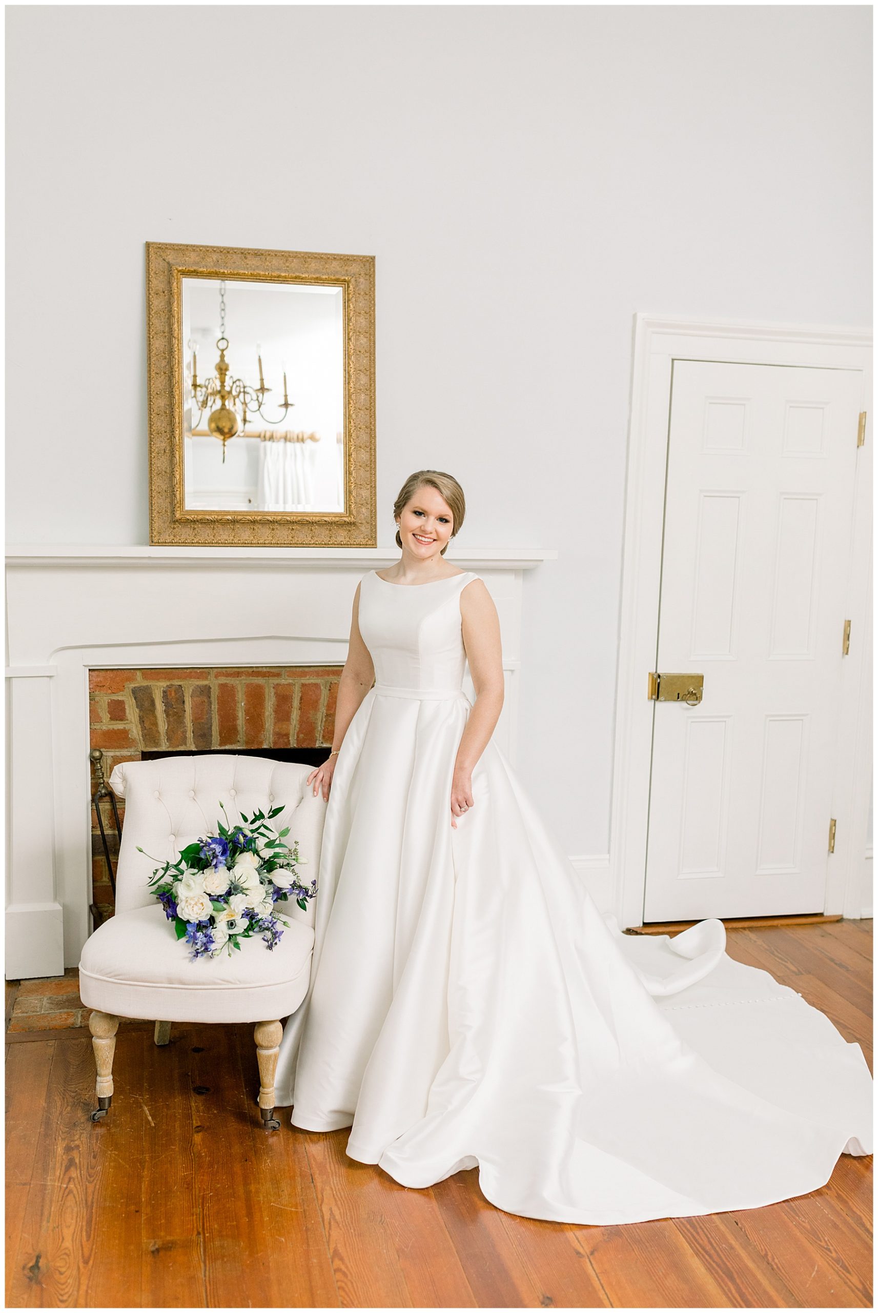 Rose Hill Estate Bridal Session - Tiffany L Johnson Photography_0007.jpg