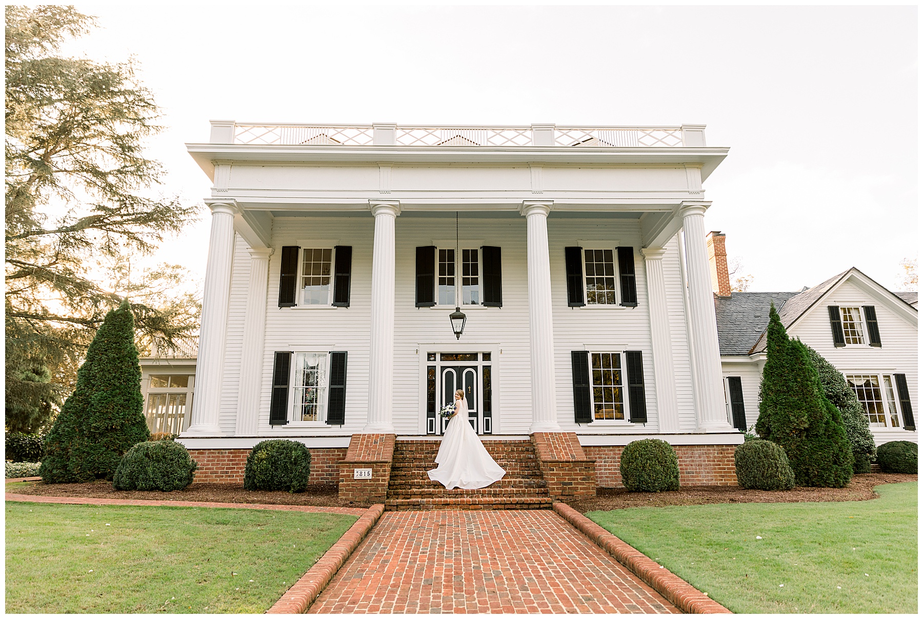 Rose Hill Estate Bridal Session - Tiffany L Johnson Photography_0013.jpg