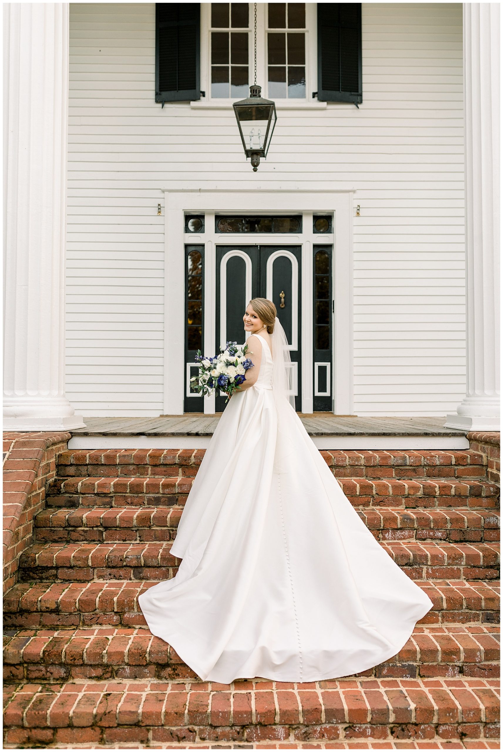Rose Hill Estate Bridal Session - Tiffany L Johnson Photography_0015.jpg