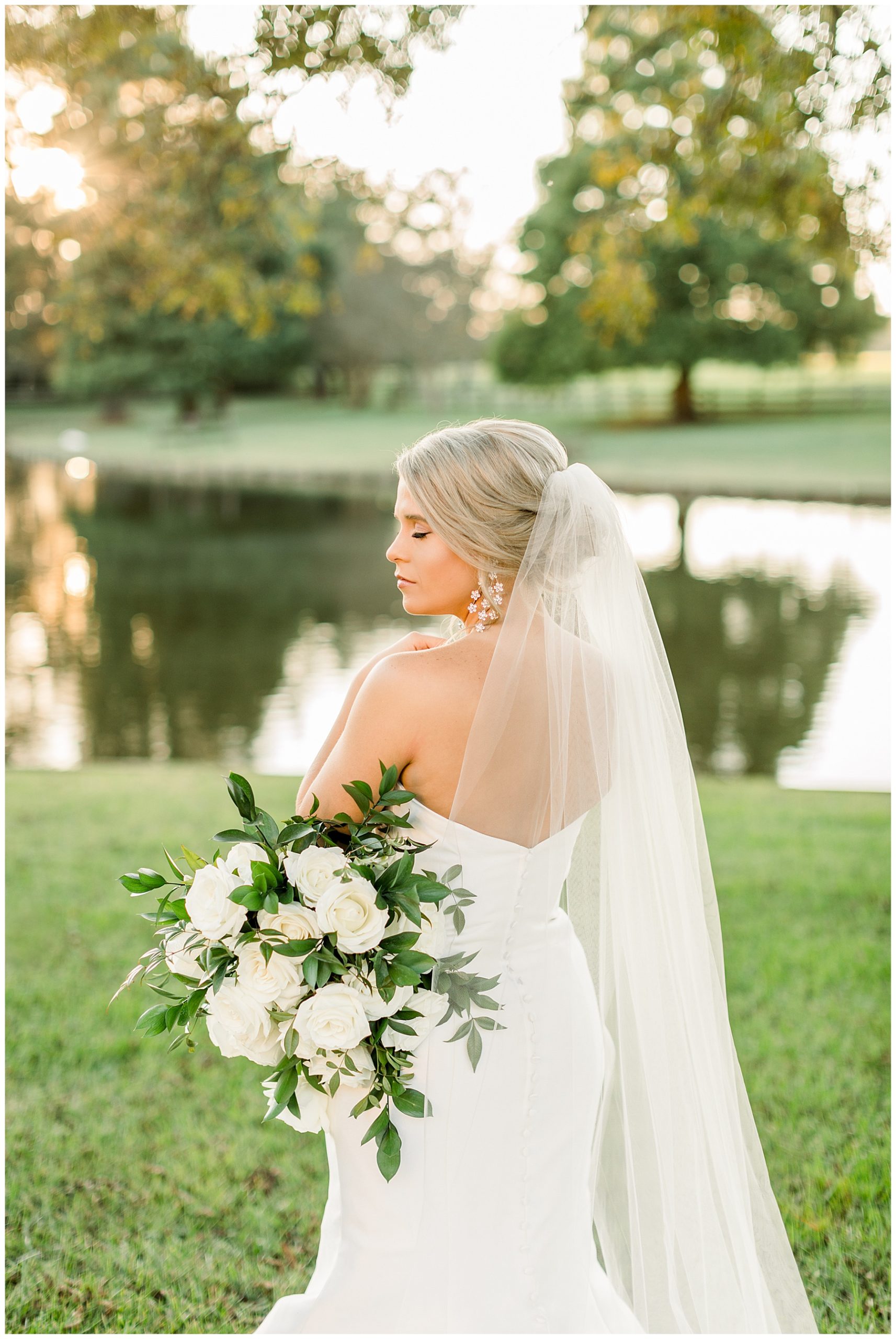 Rose Hill Estate Bridal Session - Tiffany L Johnson Photography_0021.jpg