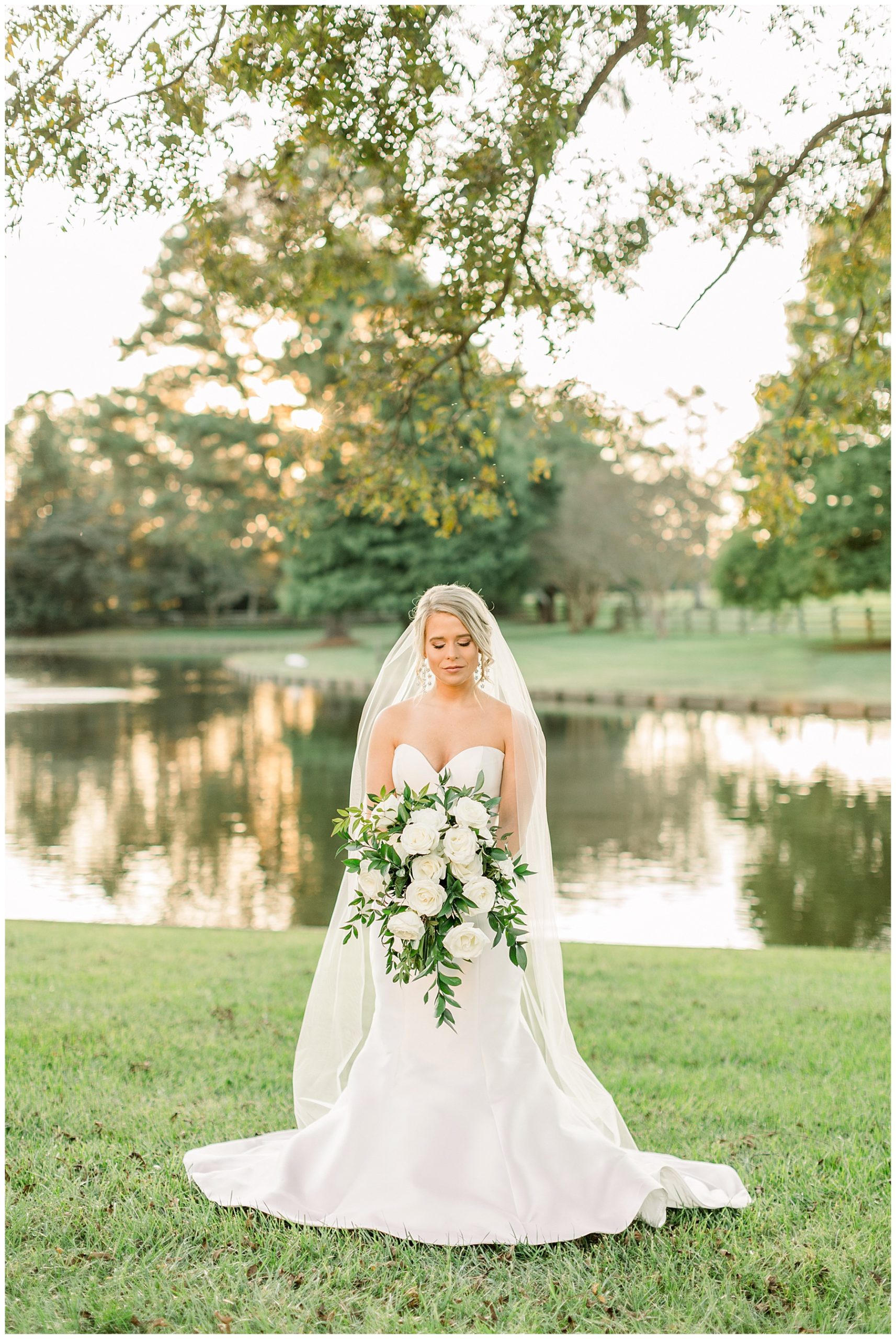 Rose Hill Estate Bridal Session - Tiffany L Johnson Photography_0027.jpg