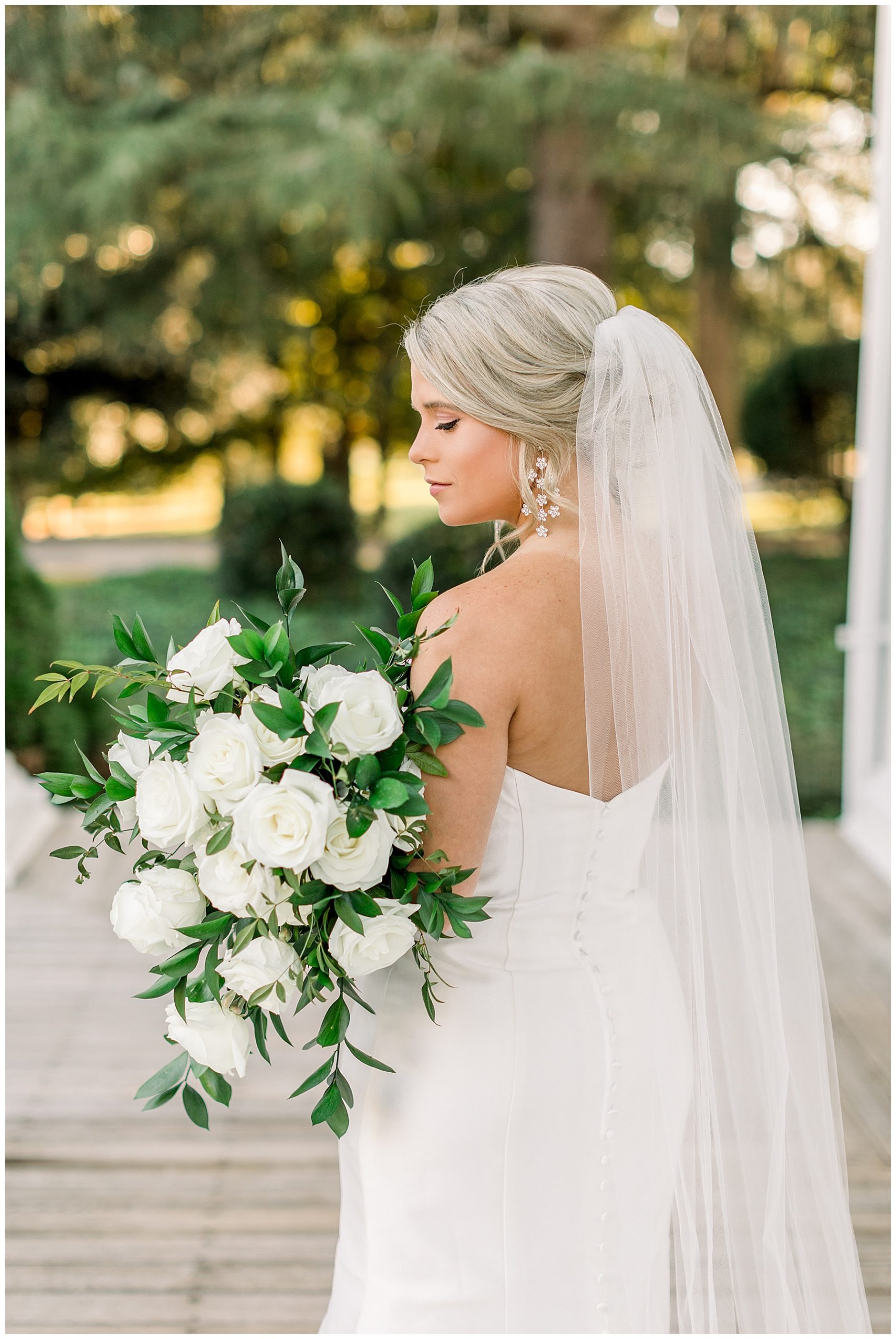 Rose Hill Estate Bridal Session - Tiffany L Johnson Photography_0037.jpg