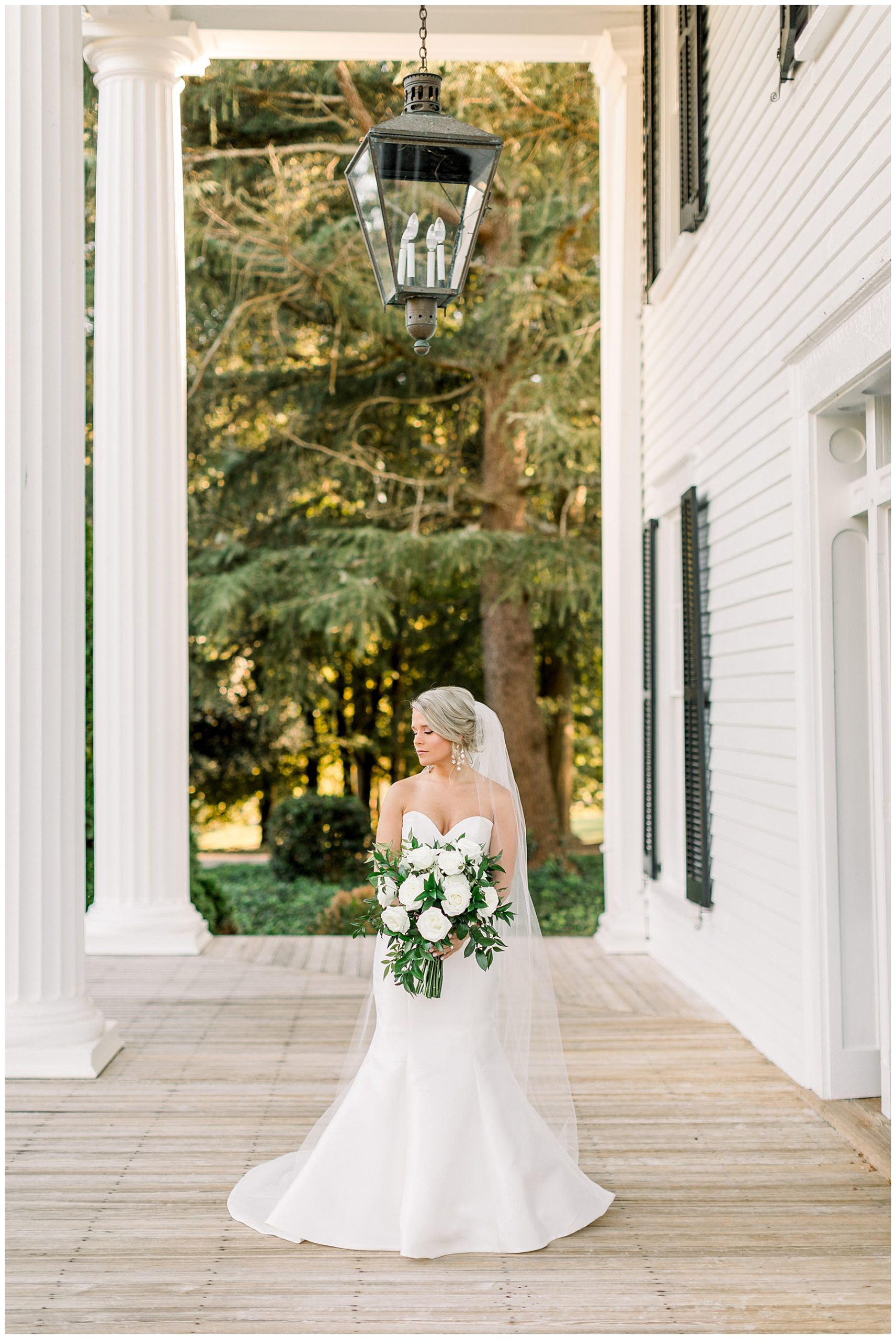 Rose Hill Estate Bridal Session - Tiffany L Johnson Photography_0039.jpg