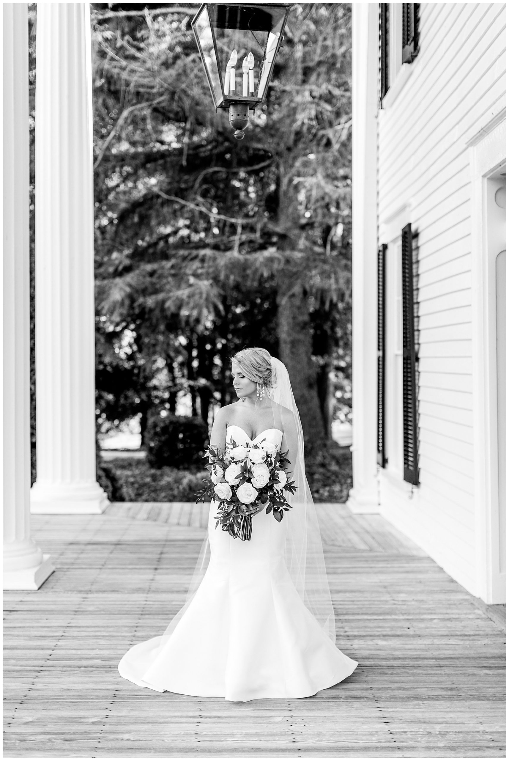 Rose Hill Estate Bridal Session - Tiffany L Johnson Photography_0041.jpg