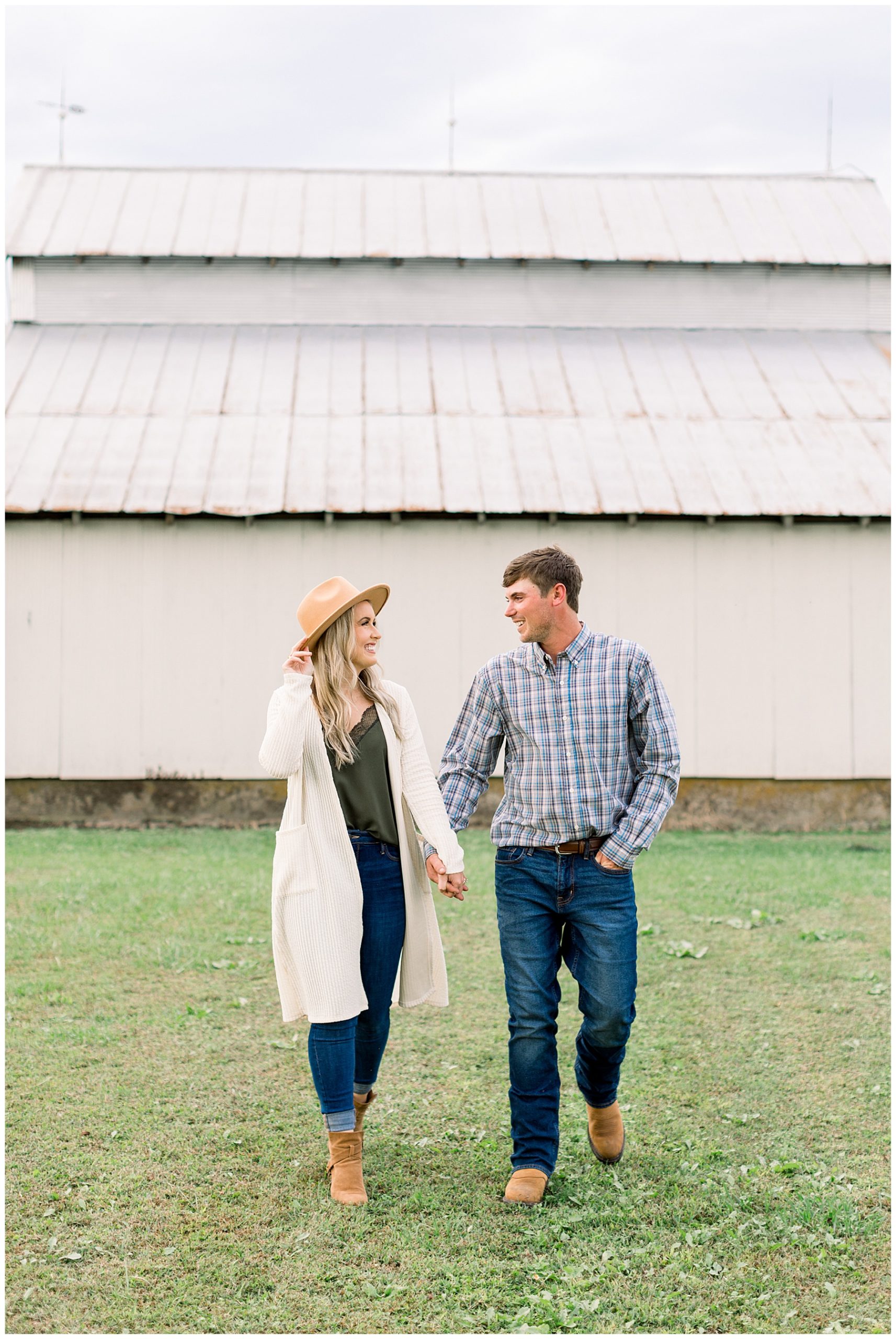 Eastern NC Beach Engagement Session - Tiffany L Johnson Photography_0034.jpg