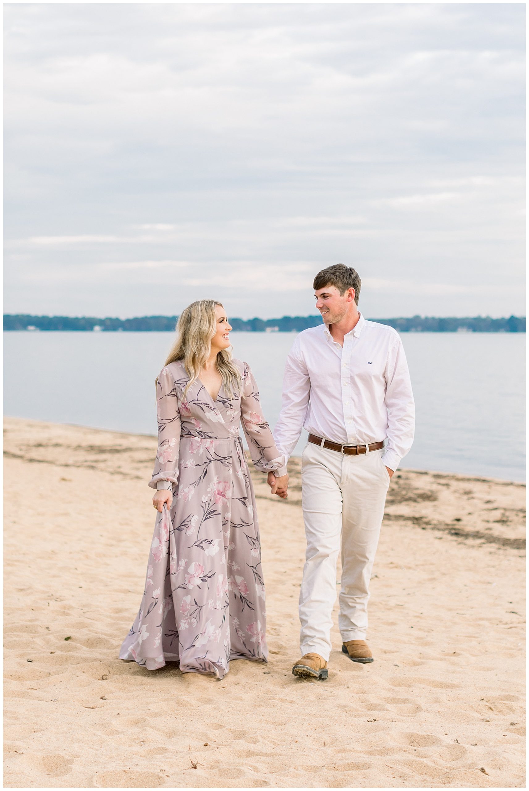Eastern NC Beach Engagement Session - Tiffany L Johnson Photography_0048.jpg