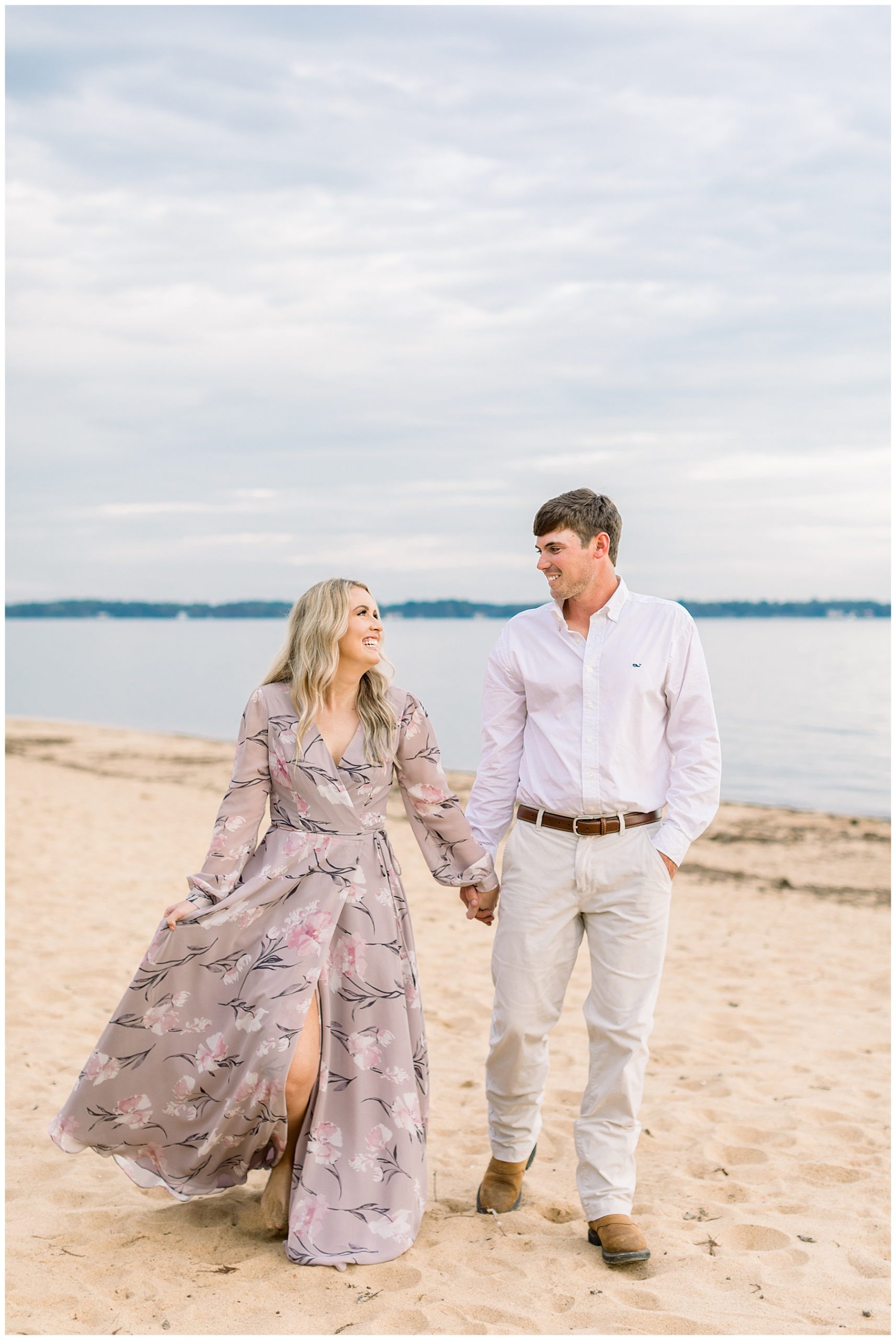 Eastern NC Beach Engagement Session - Tiffany L Johnson Photography_0054.jpg