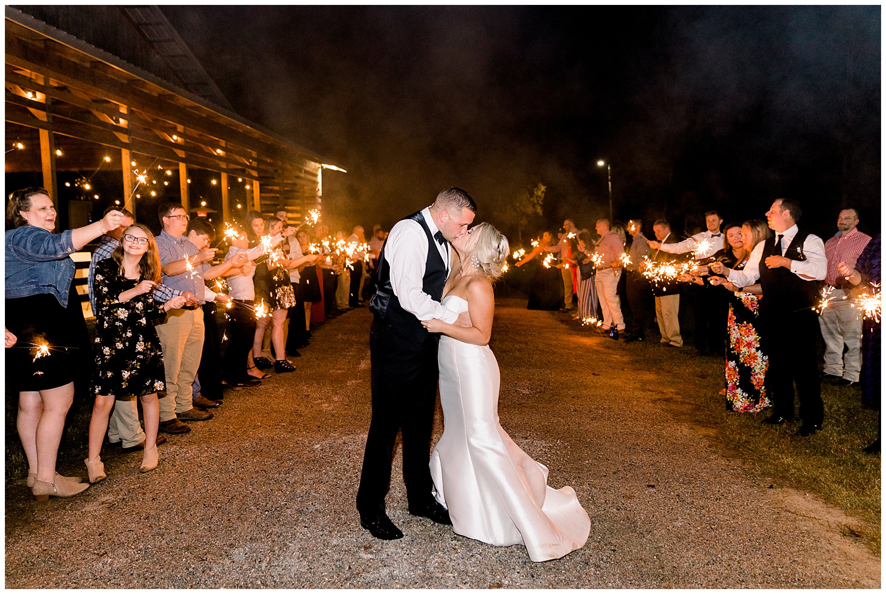 Ray Family Farms Wedding Day - Tiffany L Johnson Photography_0127.jpg