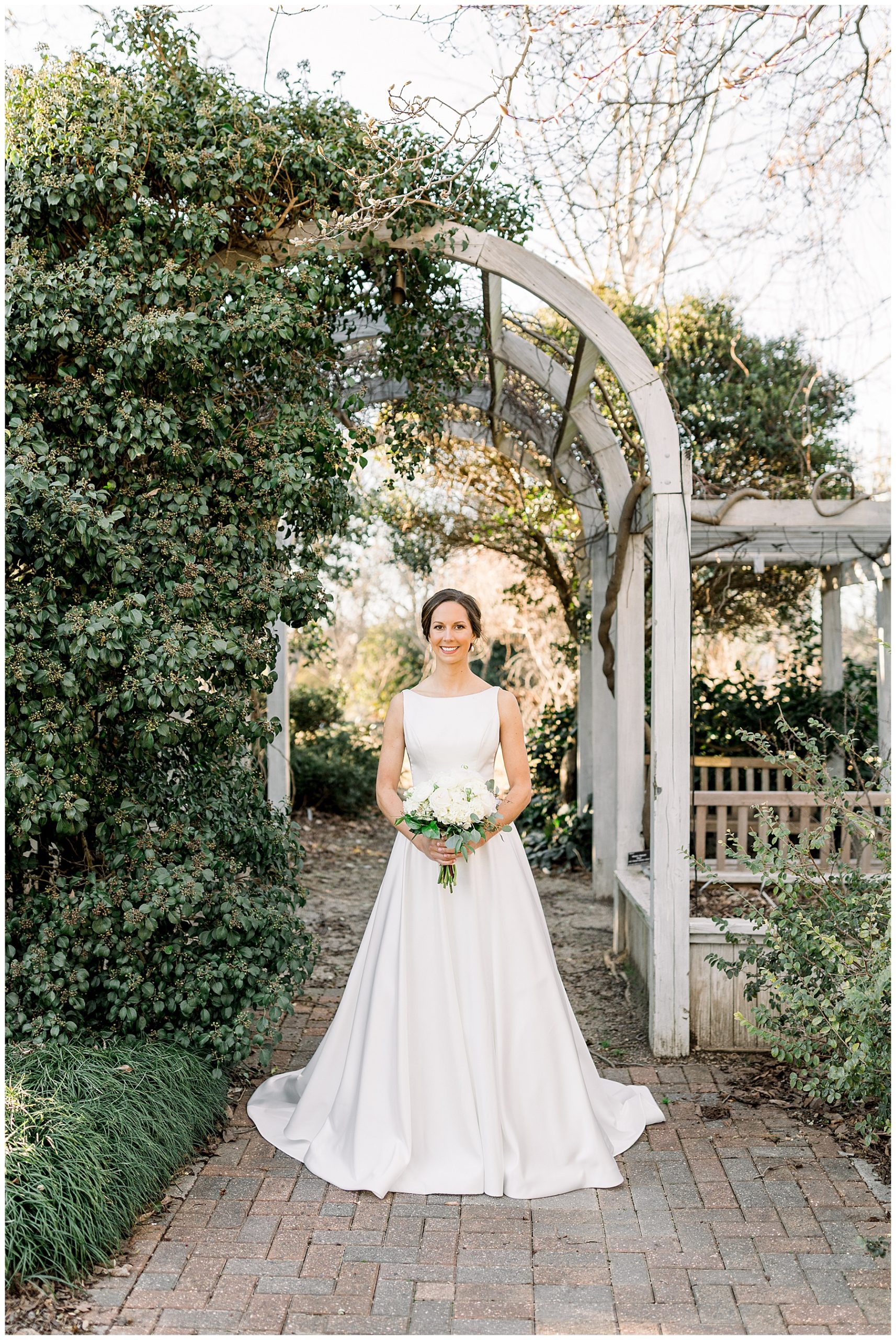 JC Raulston Arborteum Bridal Session - Tiffany L Johnson Photography - Raleigh Wedding Photographer_0030.jpg